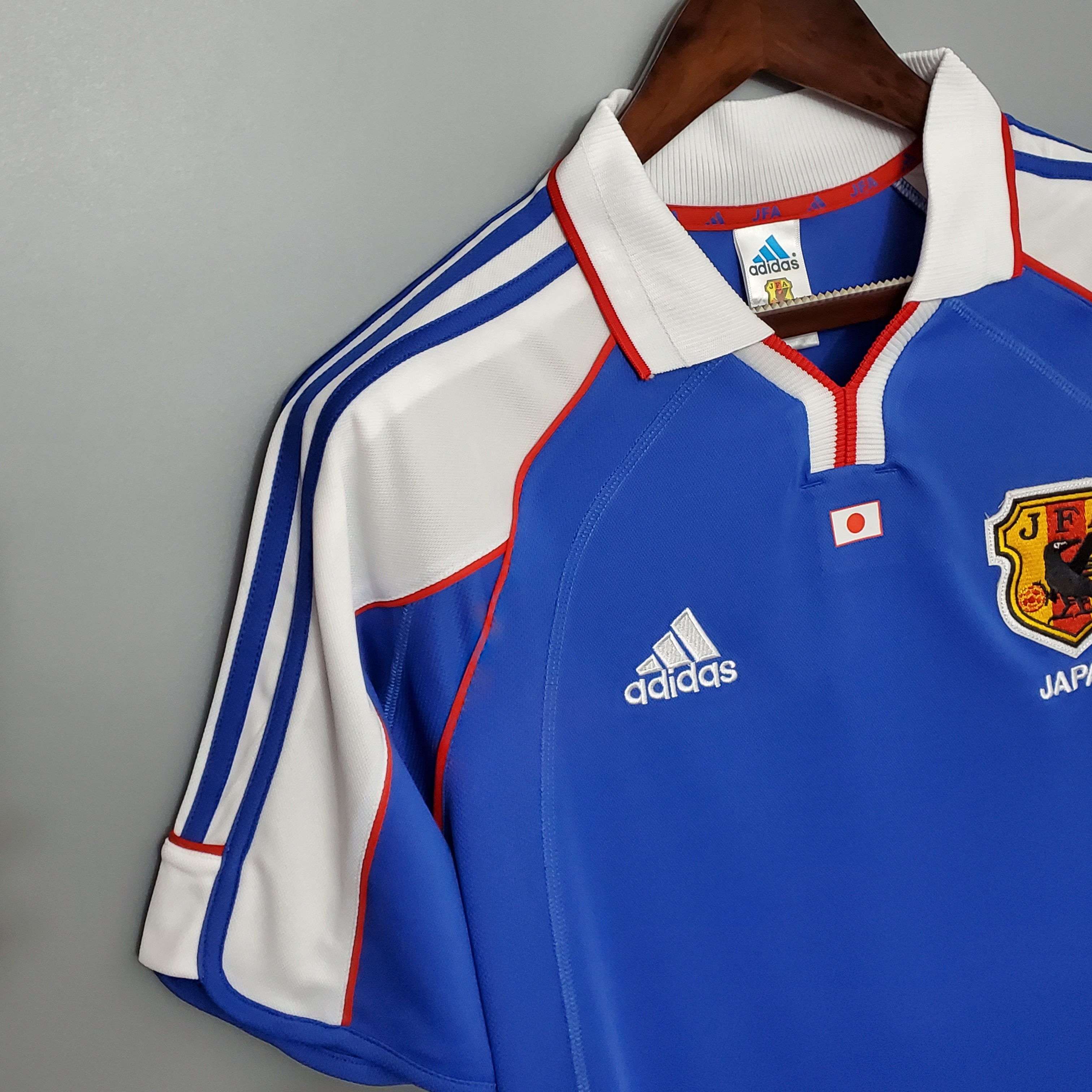 Retro Japan 2000 Home Stadium Jersey - Unitedfutballjersey