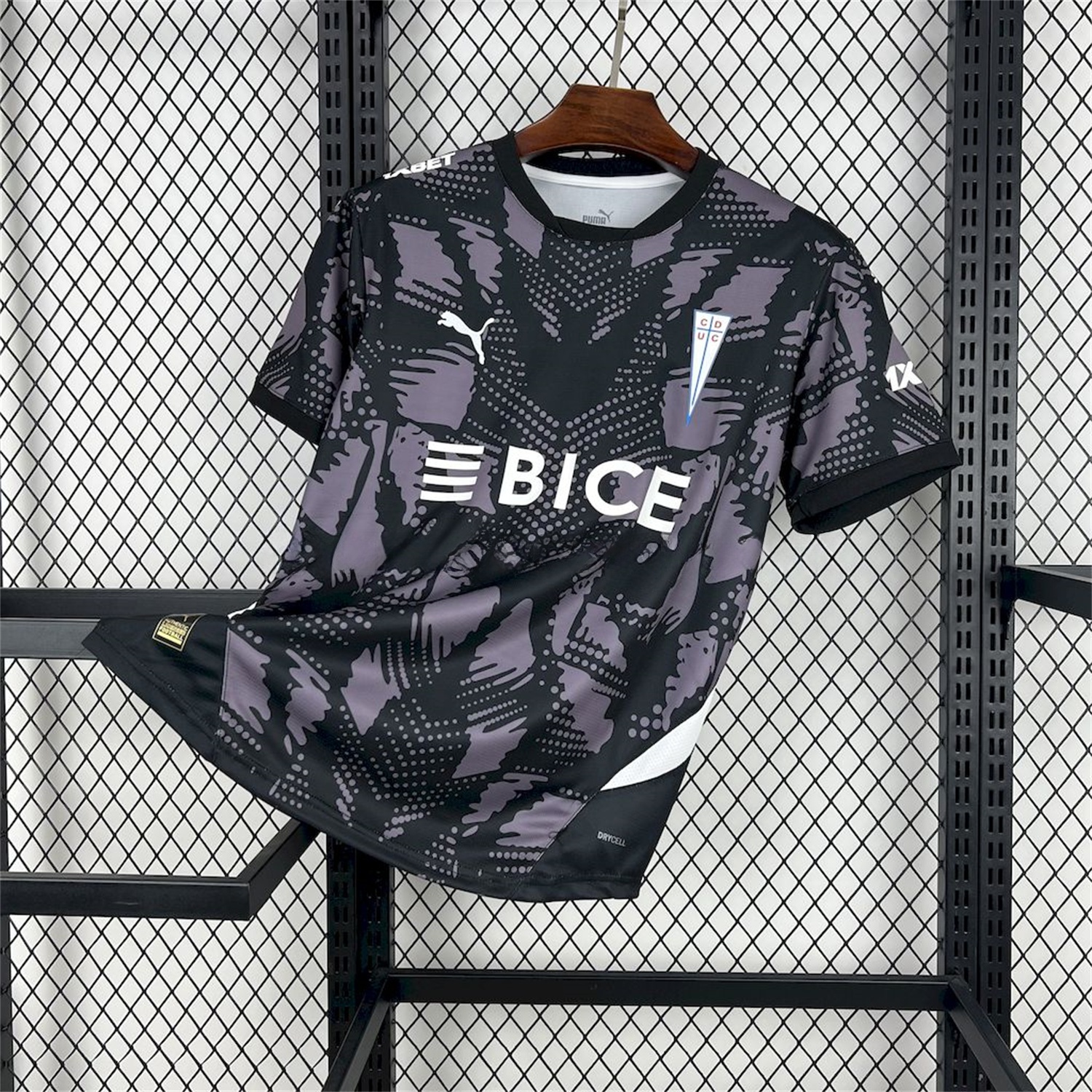 Universidad Católica del Chile 2025 Black GK Goalkeeper Jersey - Fans Version - Unitedfutballjersey