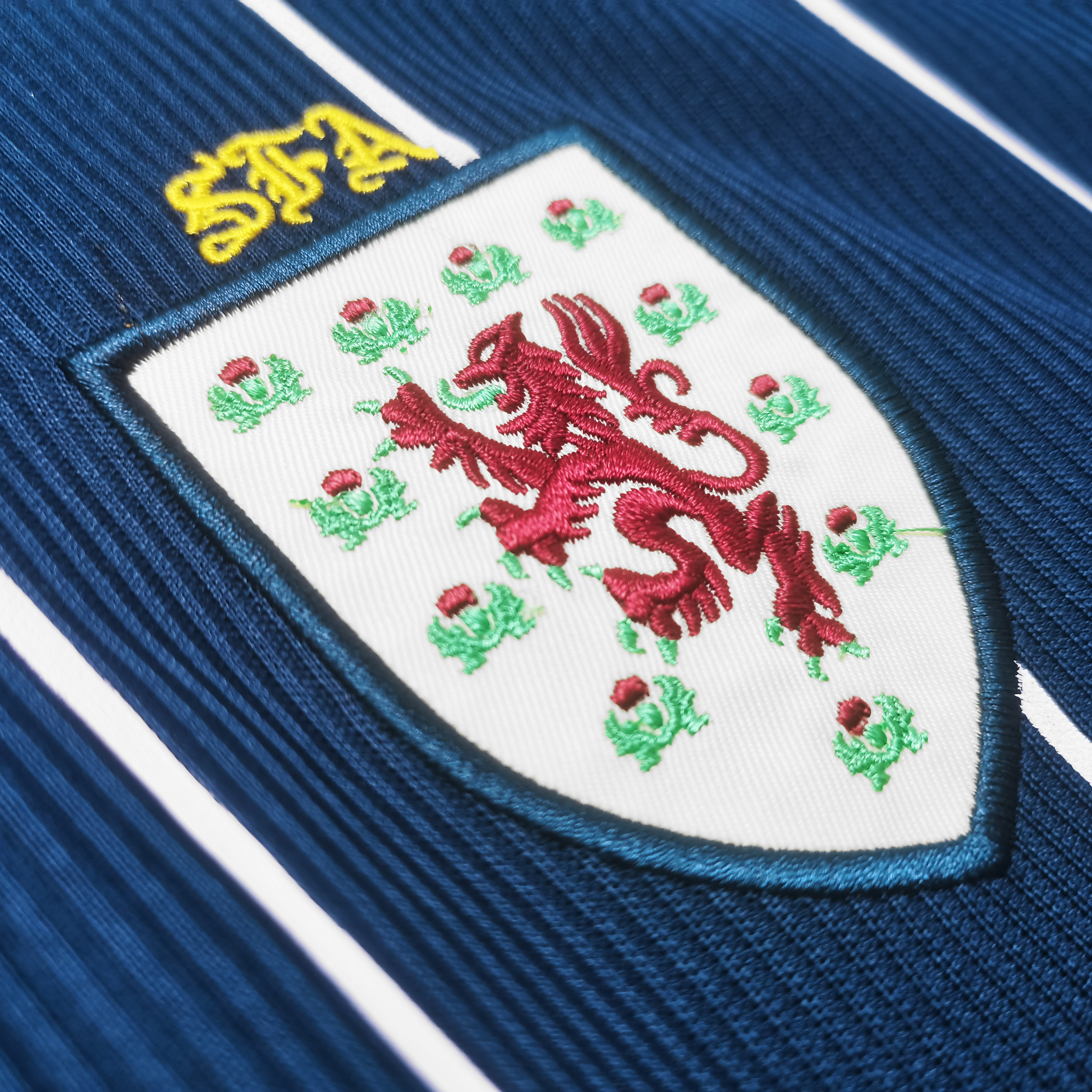 Retro S-c-o.t l.a-n.d 2002 Home Stadium Jersey - Unitedfutballjersey