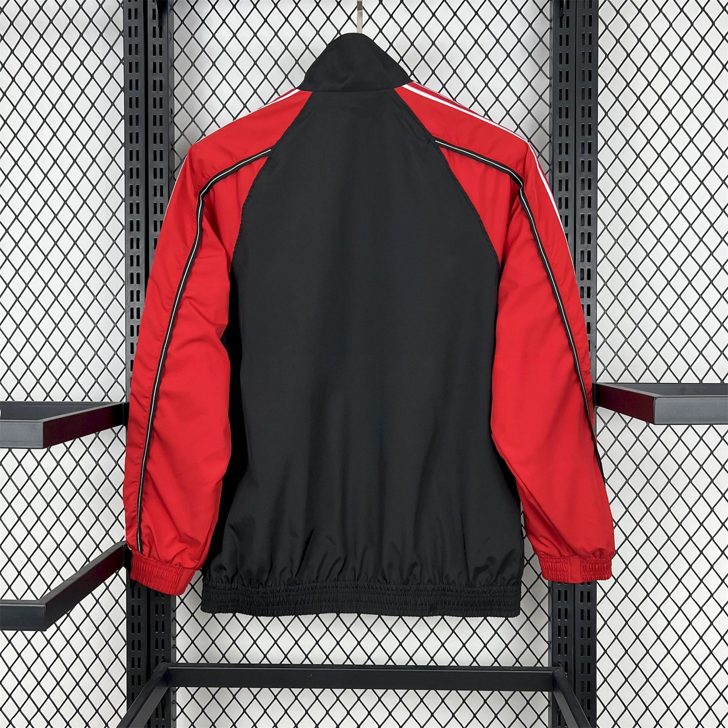 Manchester United Retro 1998-99 Throwback Windbreaker Jacket - Black and Red - Unitedfutballjersey