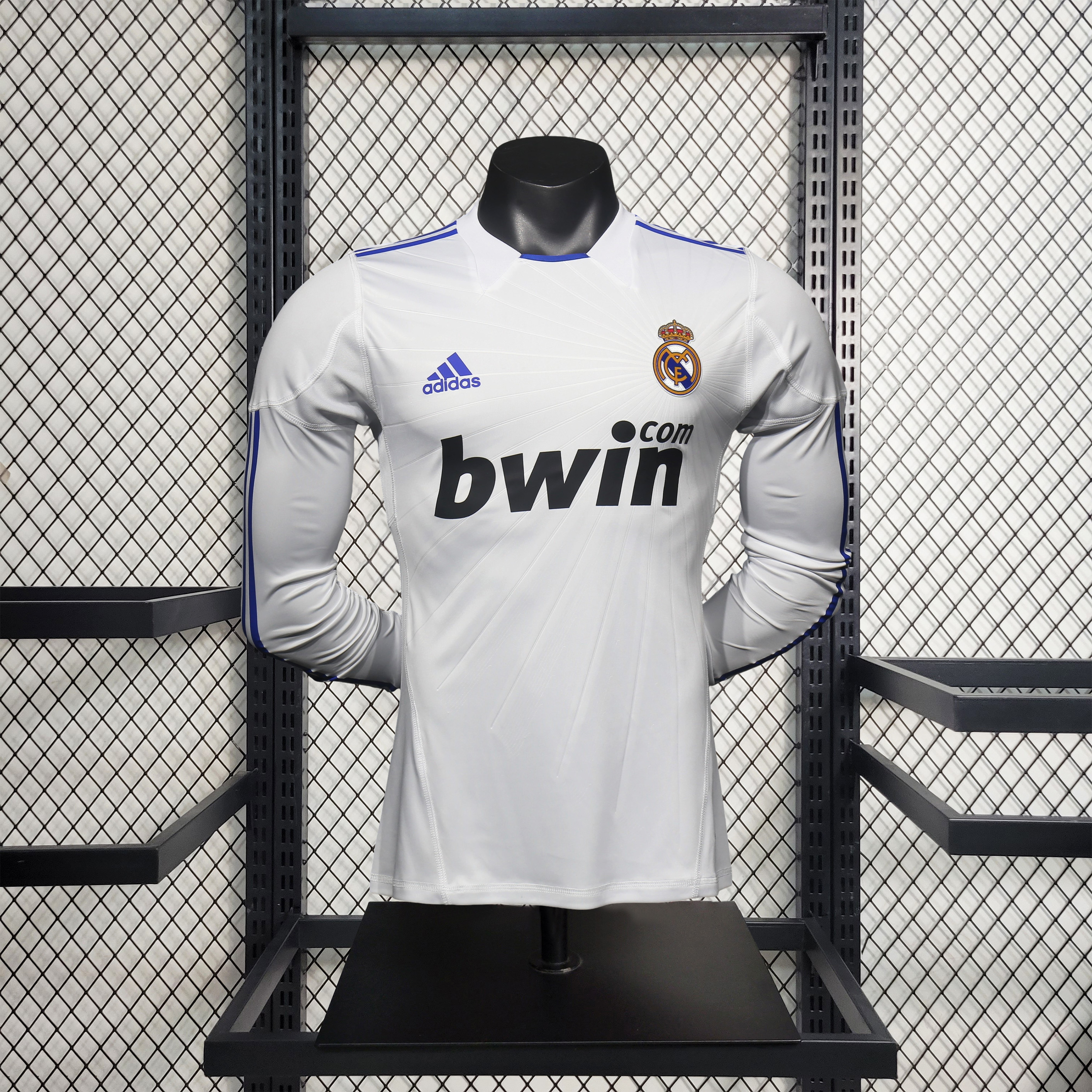 Retro Real Madrid 10-11 Home Long Sleeve Jersey - Player Version - Unitedfutballjersey