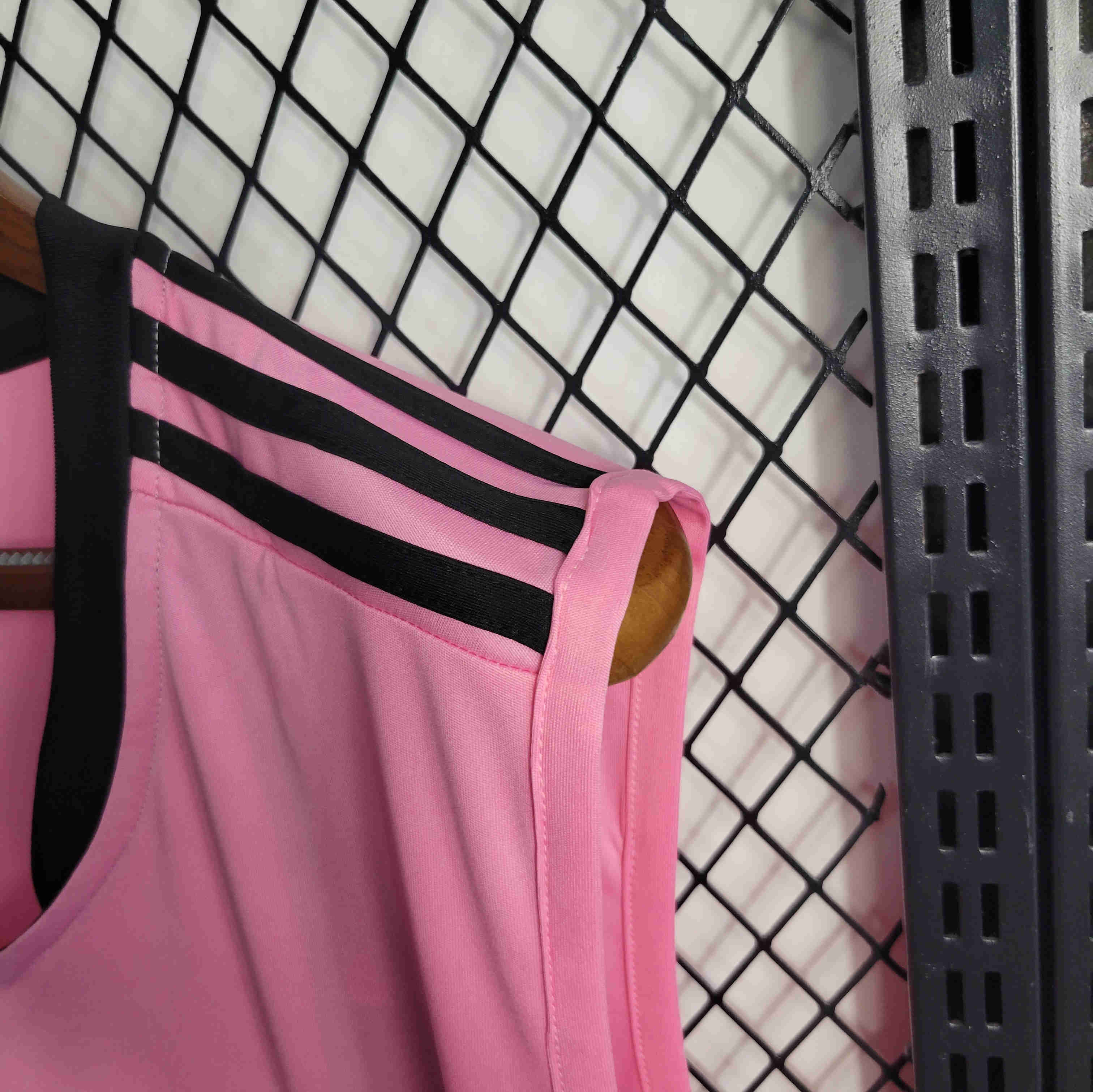 INT M.A.M 23-24 Pink Training Vest - Unitedfutballjersey