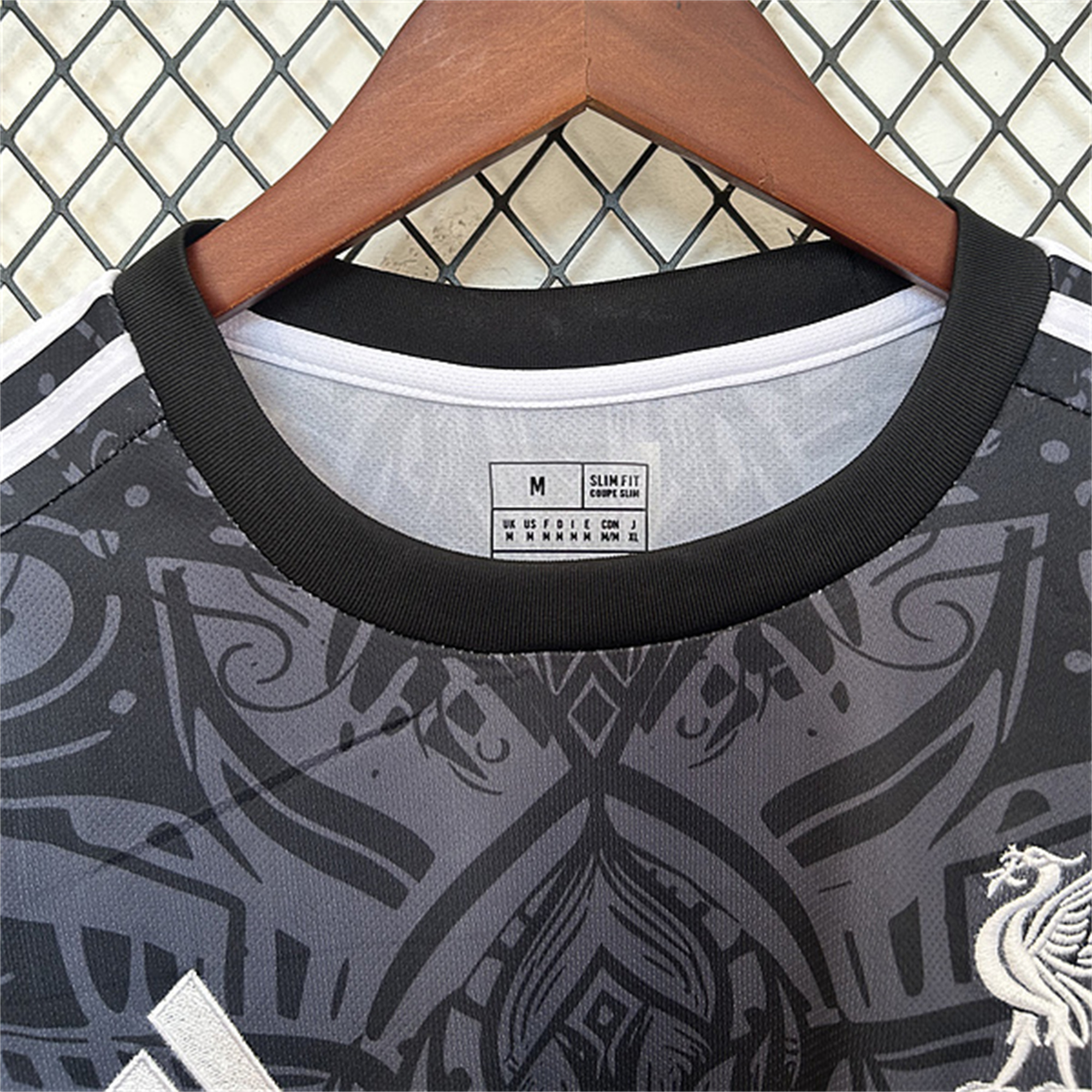 Liver.pool 24-25 Green Fire Phoenix Special Edition Jersey - Fans Version - Unitedfutballjersey