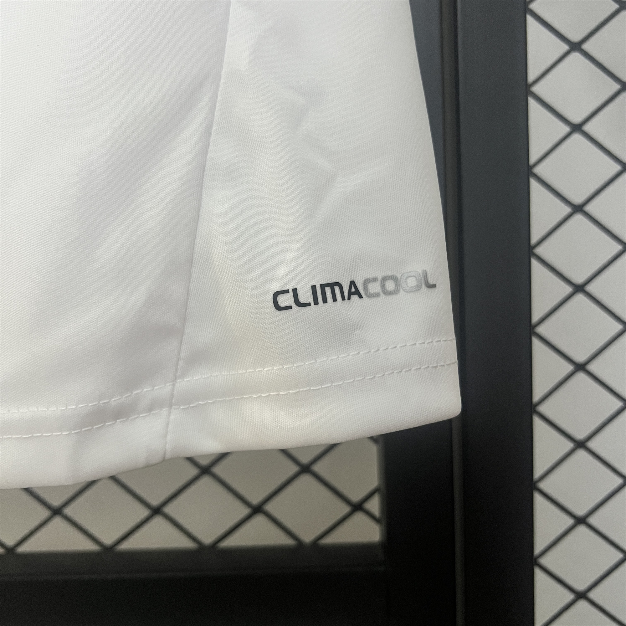 Retro Olympique Lyonnais Lyon 2010-11 Home Jersey - Unitedfutballjersey