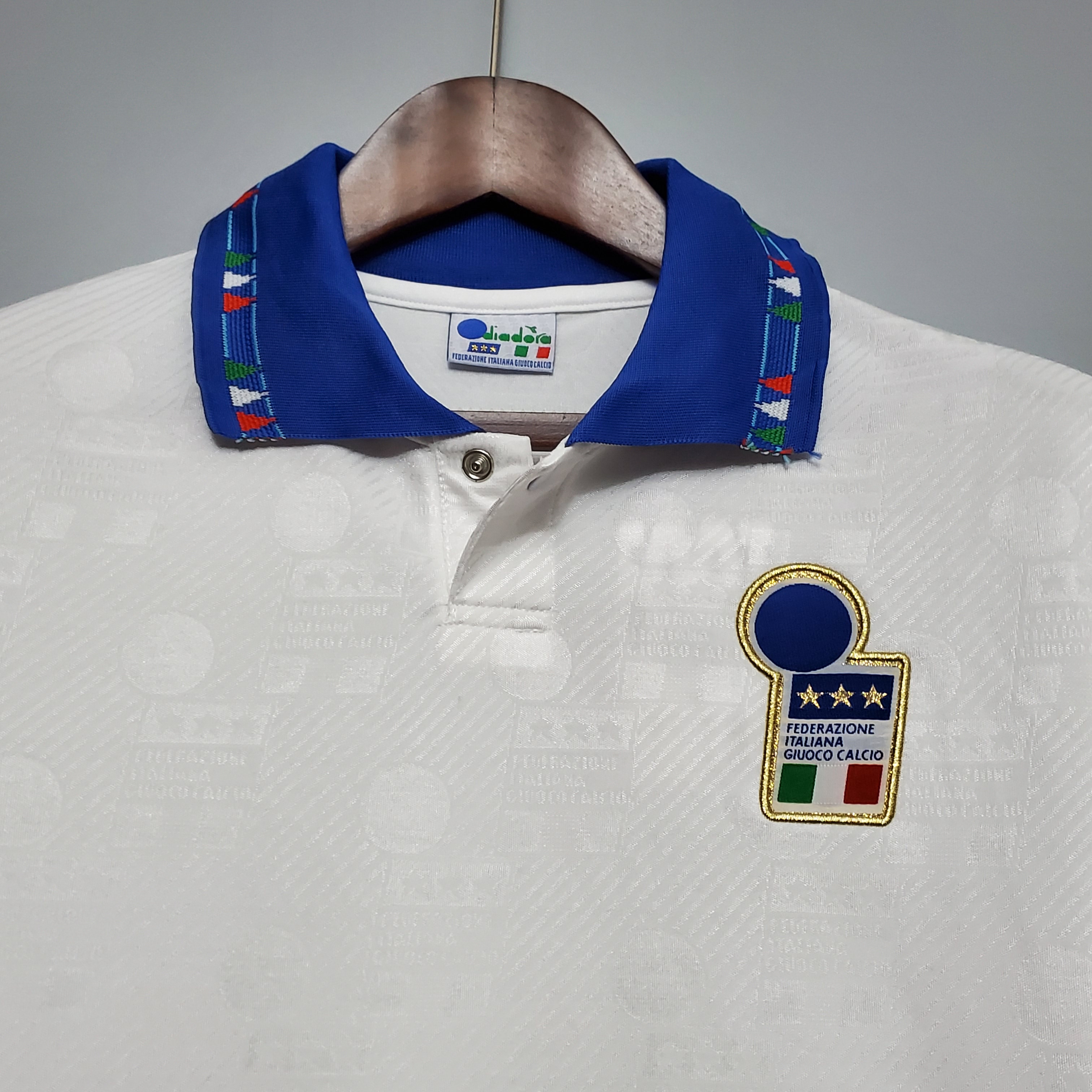 Retro Italy 1994 Away Stadium Jersey - Unitedfutballjersey