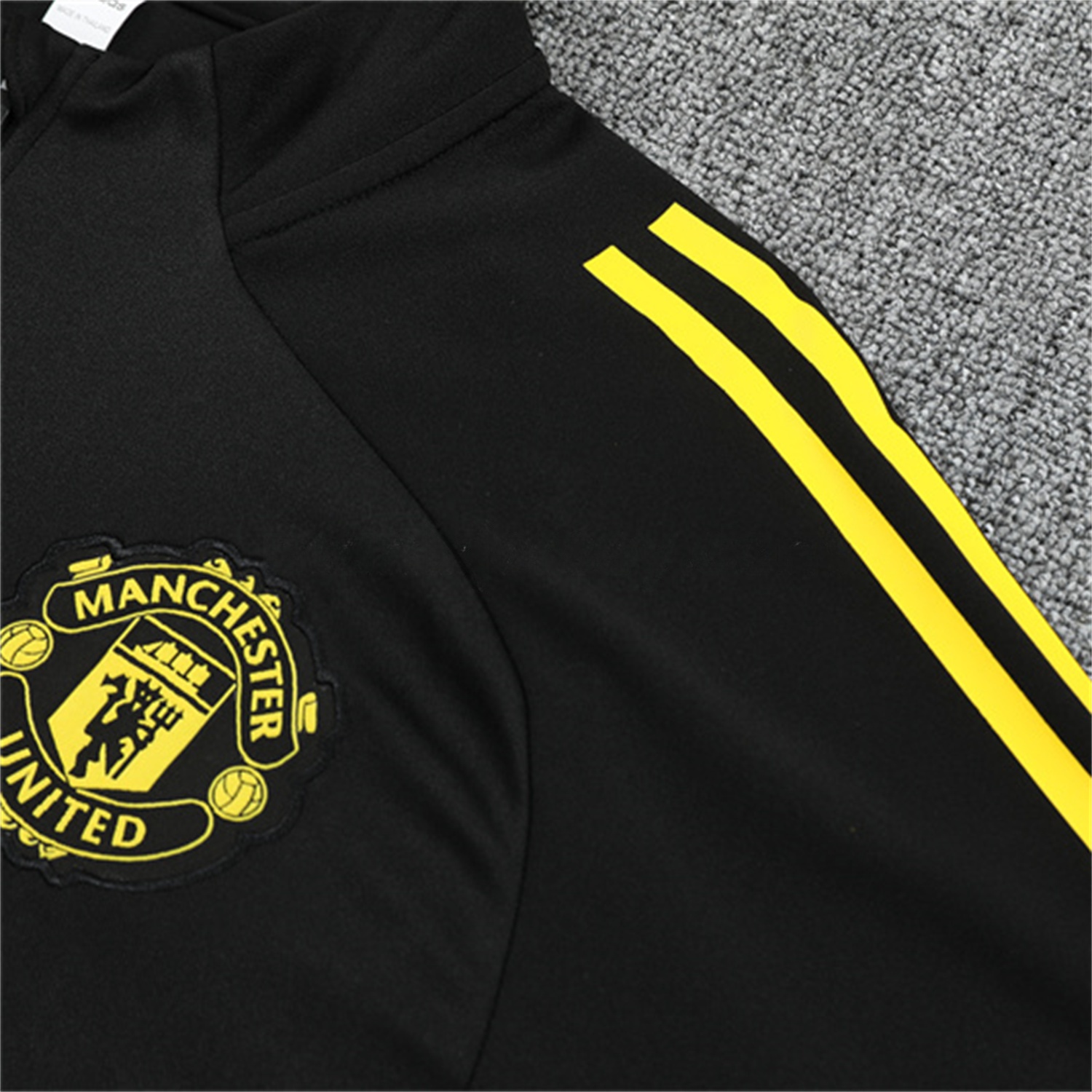 Manchester United 25-26 Long Sleeves Training Set - Black Top & Black Pants - Unitedfutballjersey