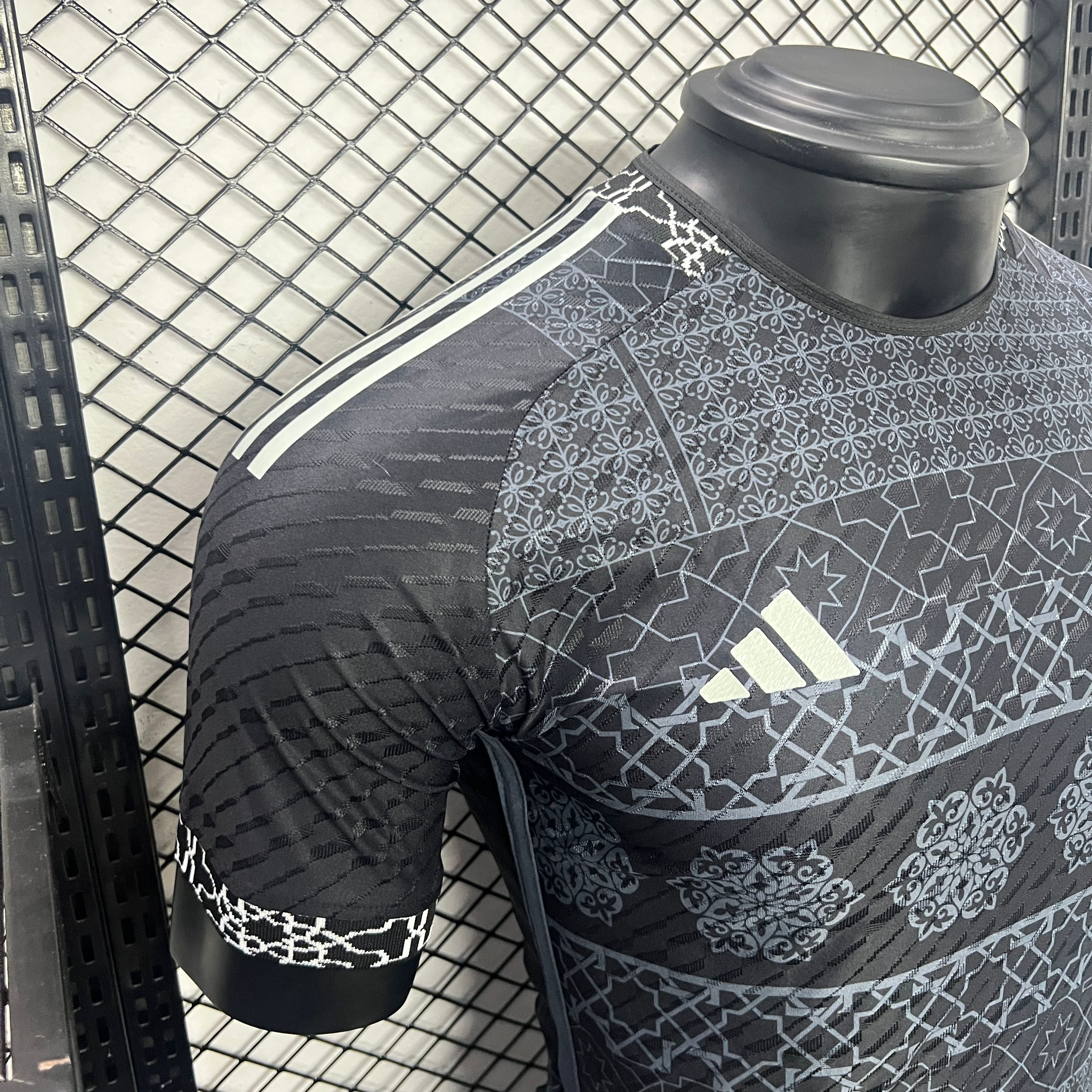 Real Madrid 24-25 Black architecture Special Edition Jersey - Player Version - Unitedfutballjersey