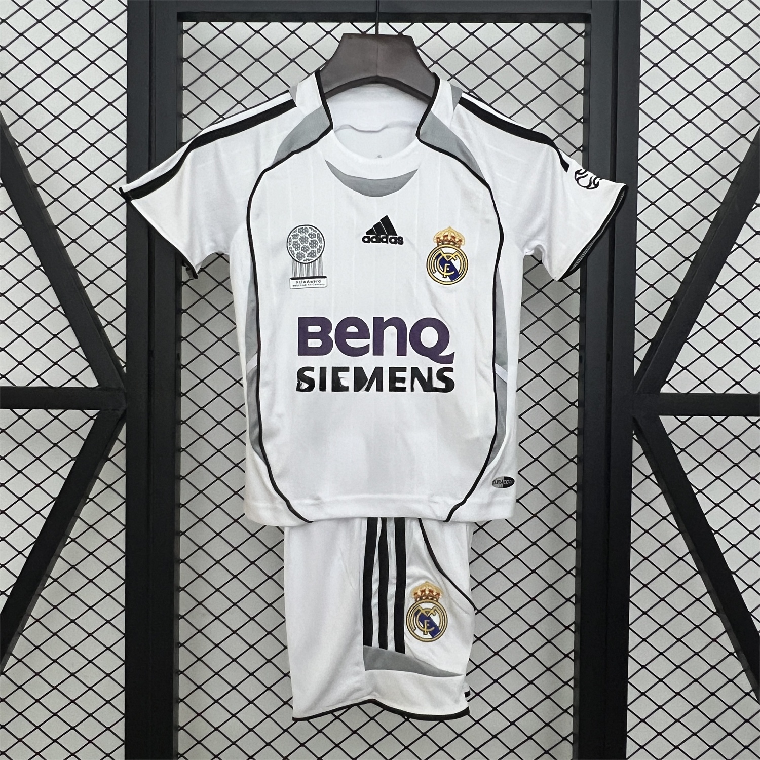 Retro Real Madrid 2006-07 Home Kids Kit - Unitedfutballjersey