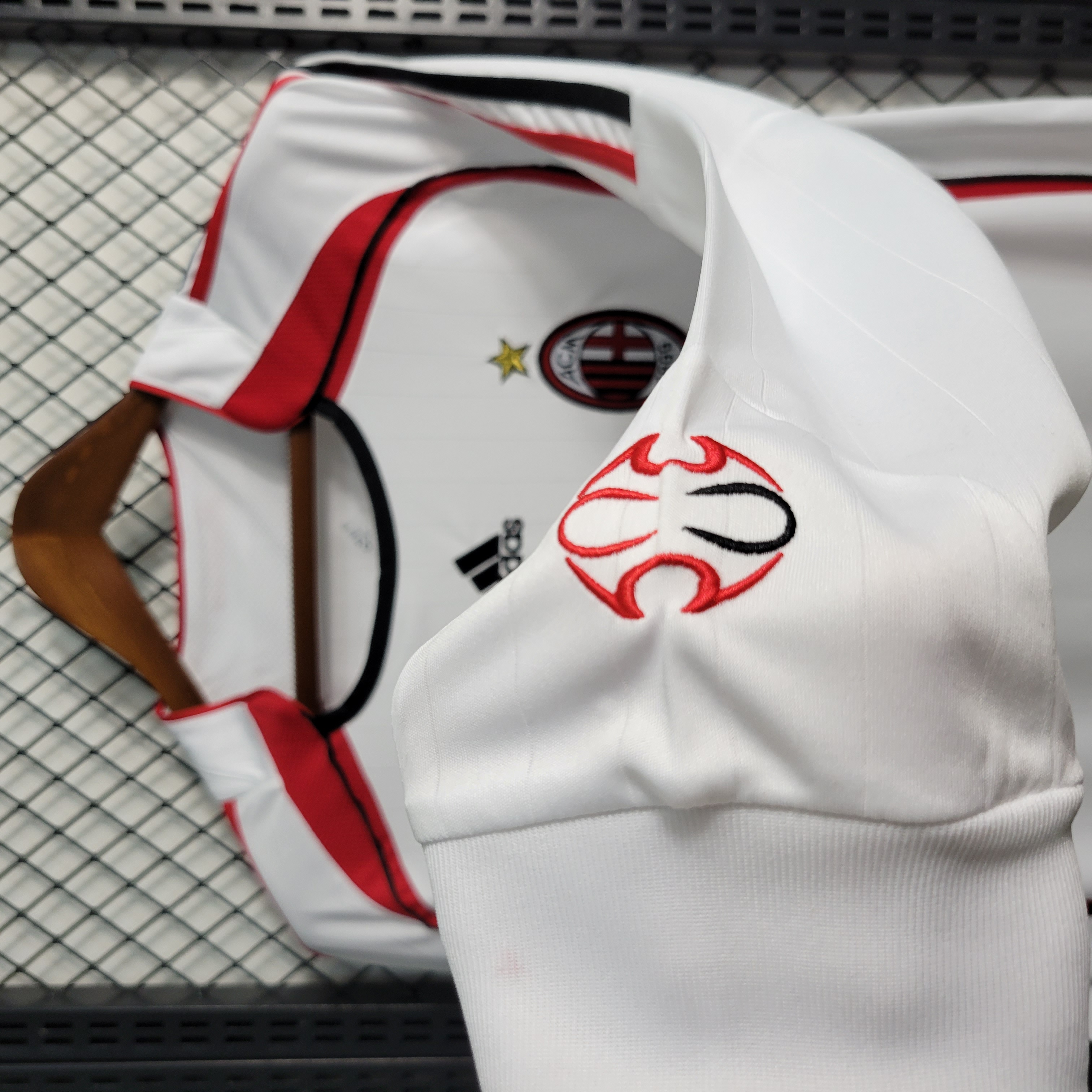 Retro AC Milan 06-07 Away Stadium Long Sleeve Jersey - Champions League Final - Unitedfutballjersey