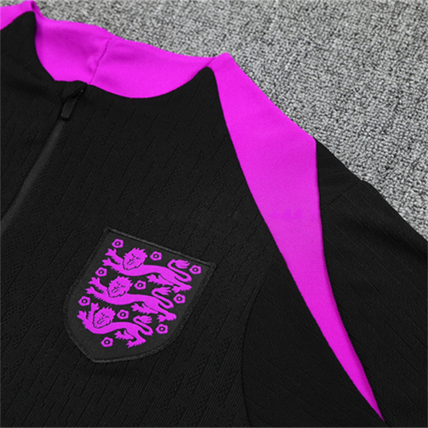 England 25-26 Kids Long Sleeve Training Set - Player Version - Black Top and Pants - Unitedfutballjersey