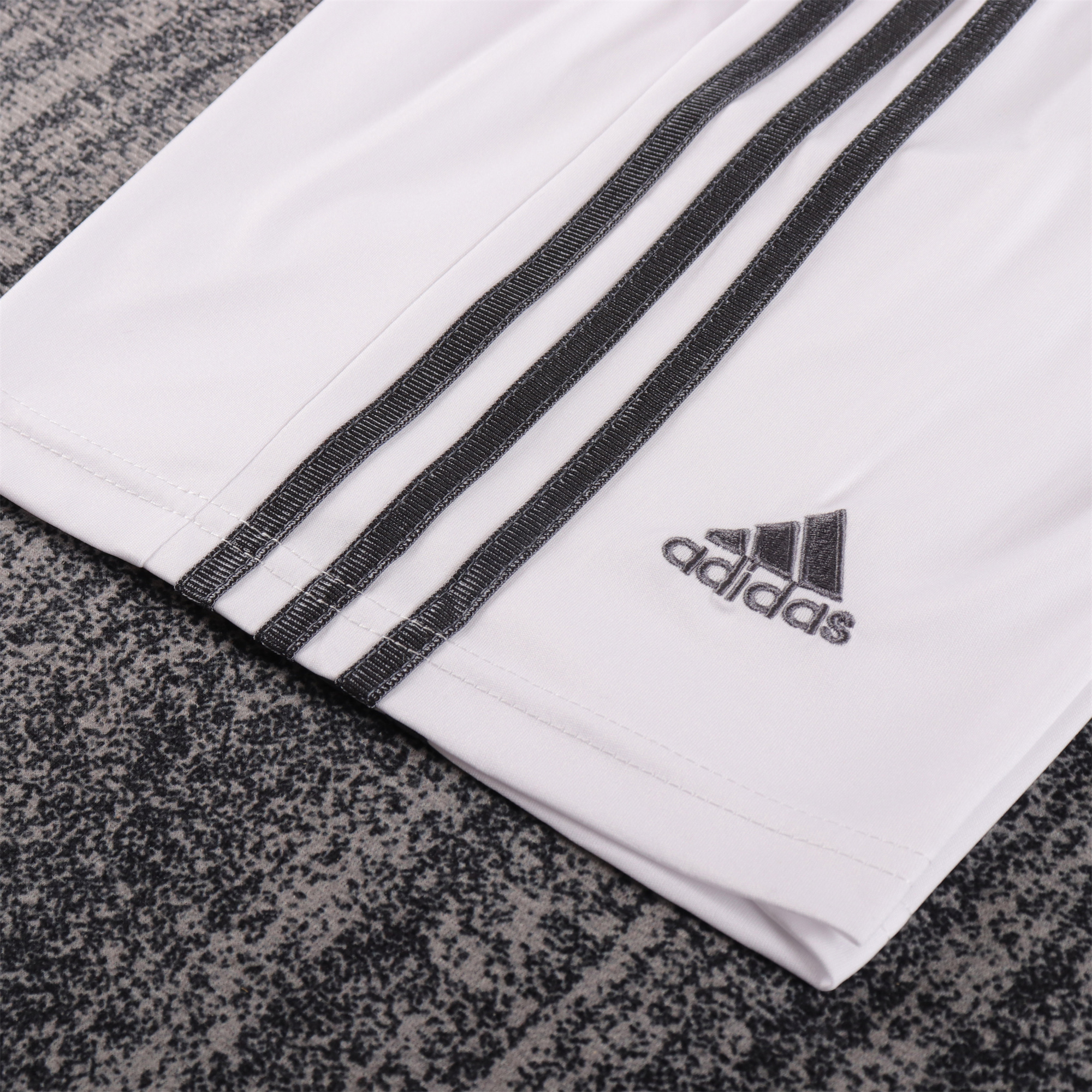 Retro Real Madrid 2013-14 Home Kids Kit - Unitedfutballjersey