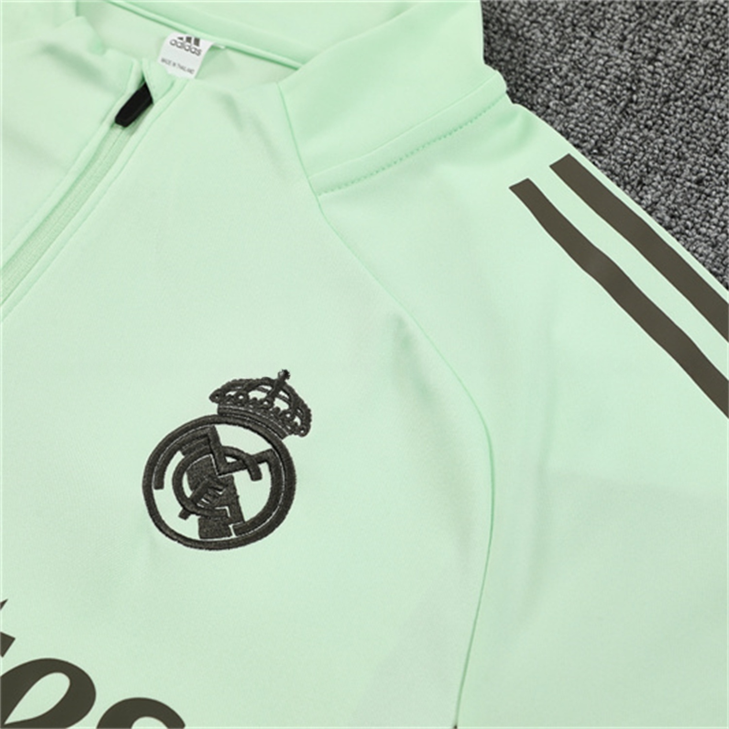 Real Madrid 25-26 Kids Long Sleeve Training Set - Light Green Top & Army Green Pants - Unitedfutballjersey