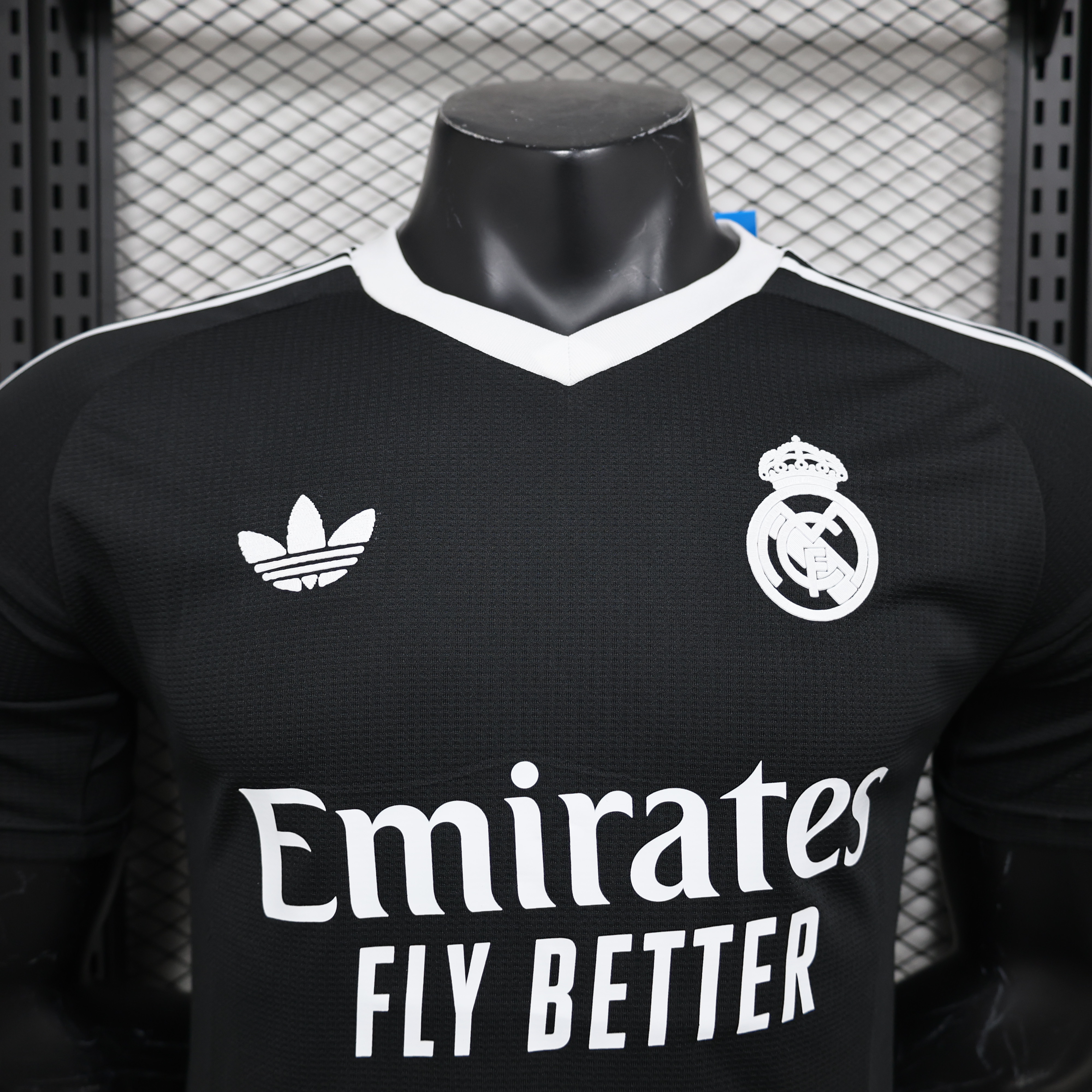 Real Madrid 24-25 Third Goalkeeper Black Jersey - Player Version - Unitedfutballjersey