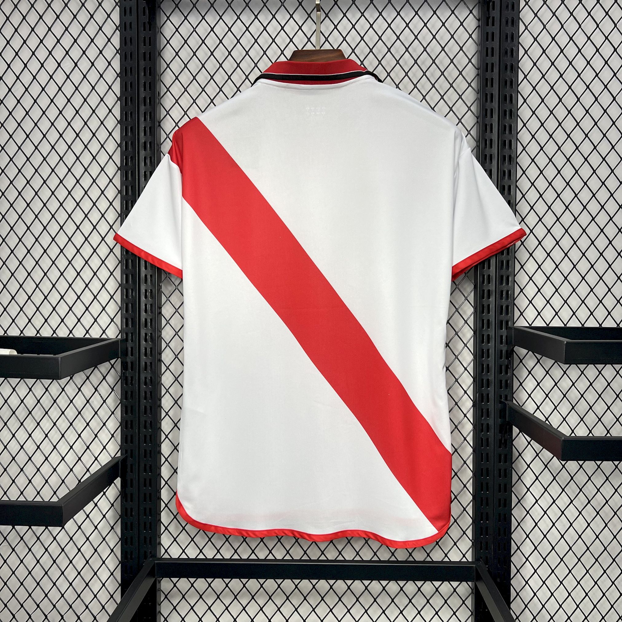 Retro Rayo Vallecano 2001-02 Home Jersey - Unitedfutballjersey