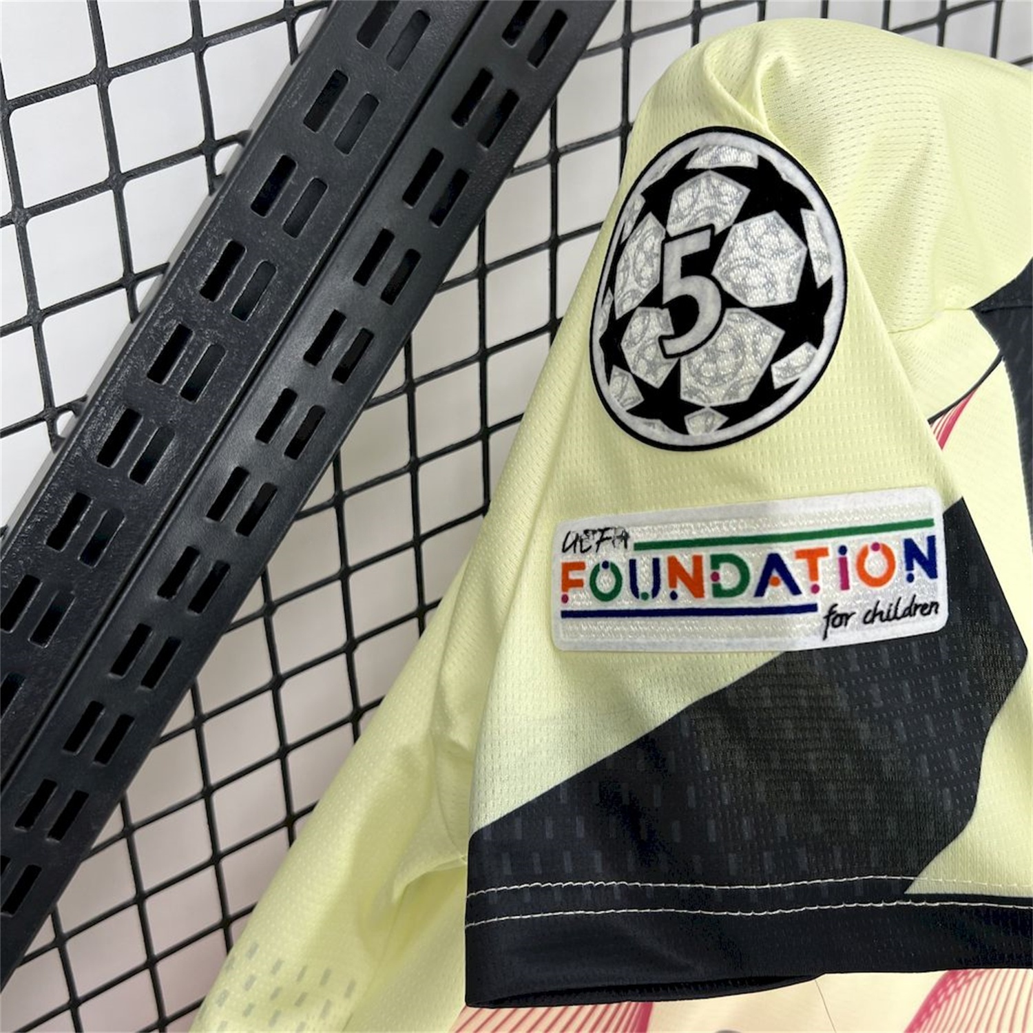 B.A.R.S.A 25-26 T90 Red Lines Yellow Special Jersey - Fans Version - Unitedfutballjersey