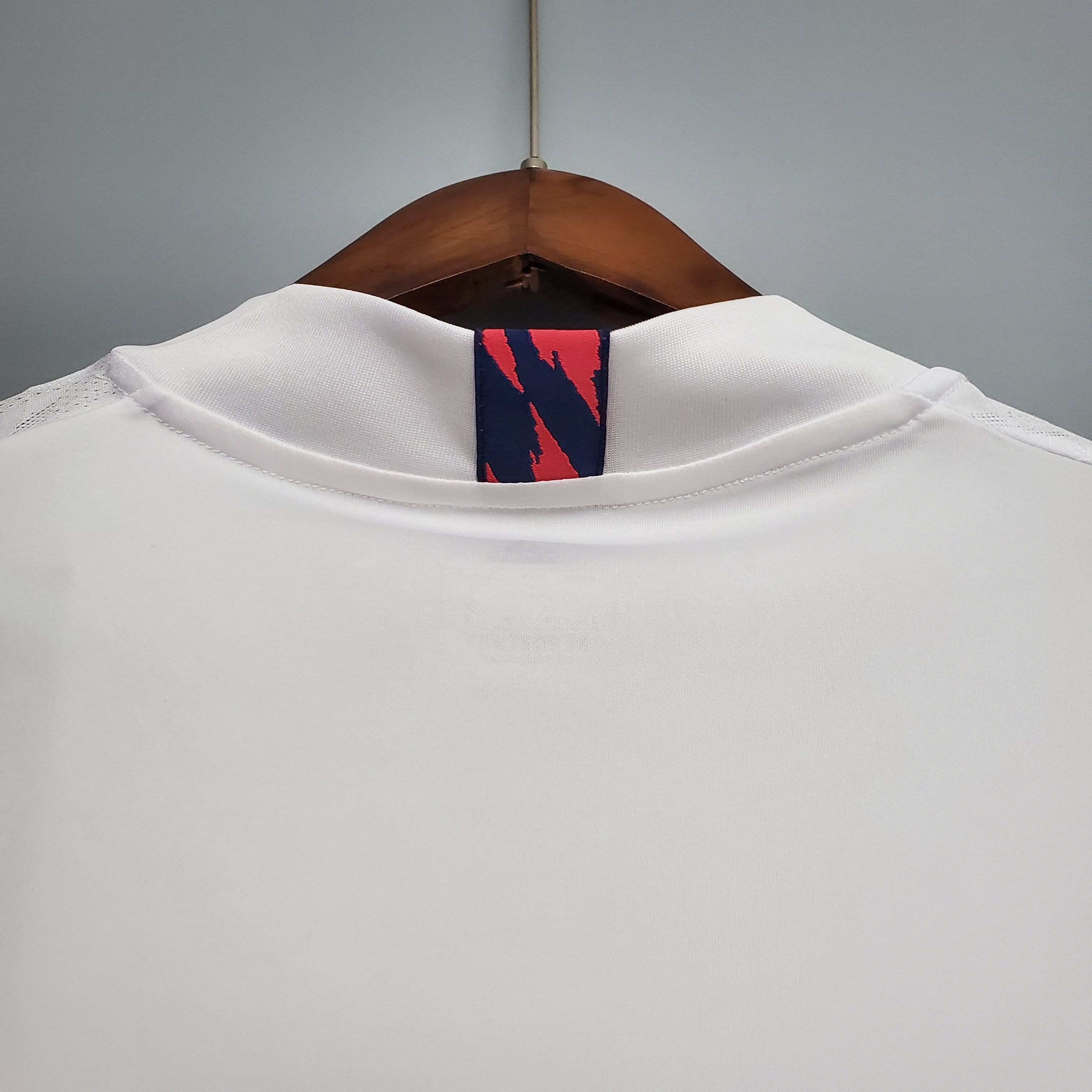 Retro Real Madrid 20-21 Home Stadium Jersey - Unitedfutballjersey