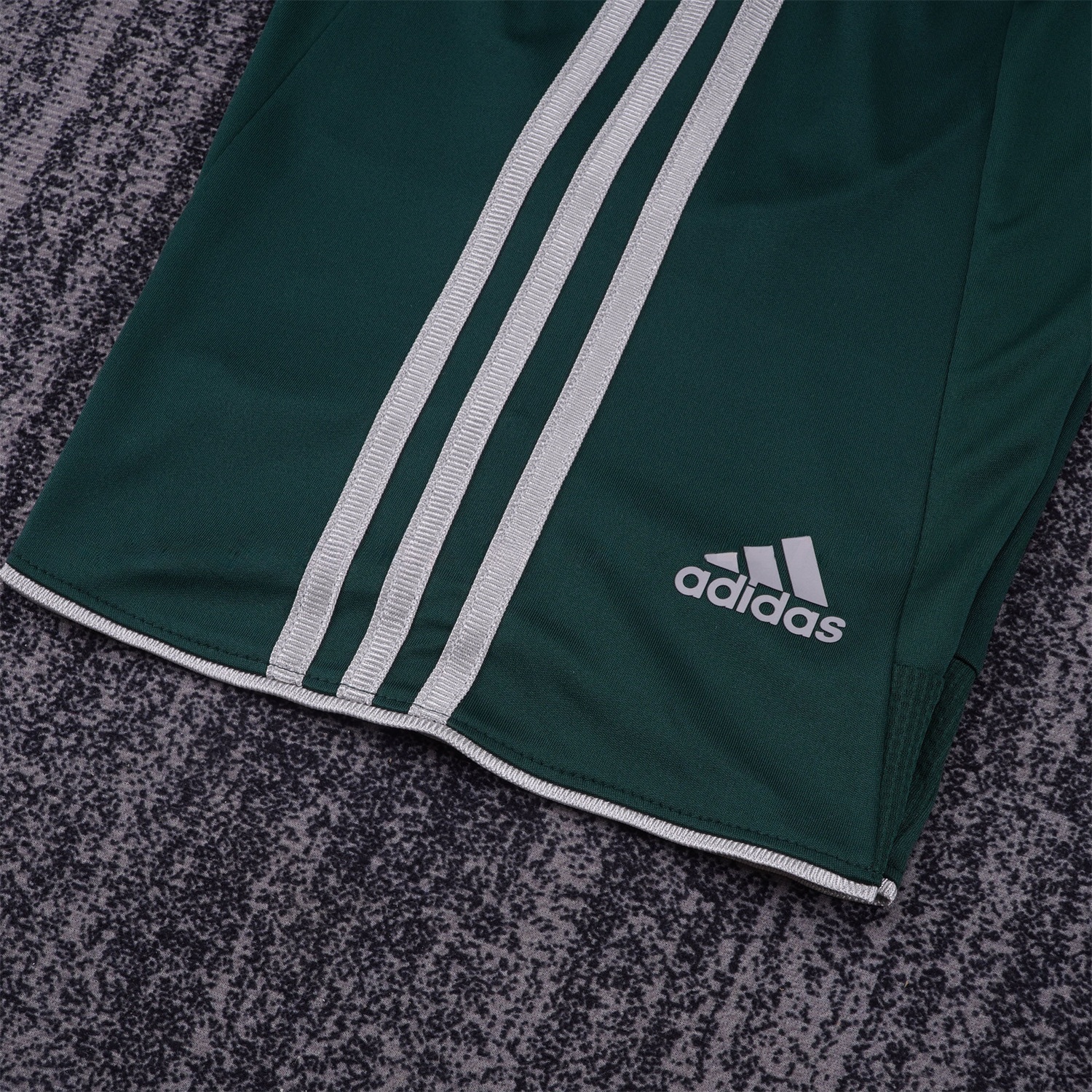 Retro Real Madrid 2012-13 Third Green Kids Kit - Unitedfutballjersey