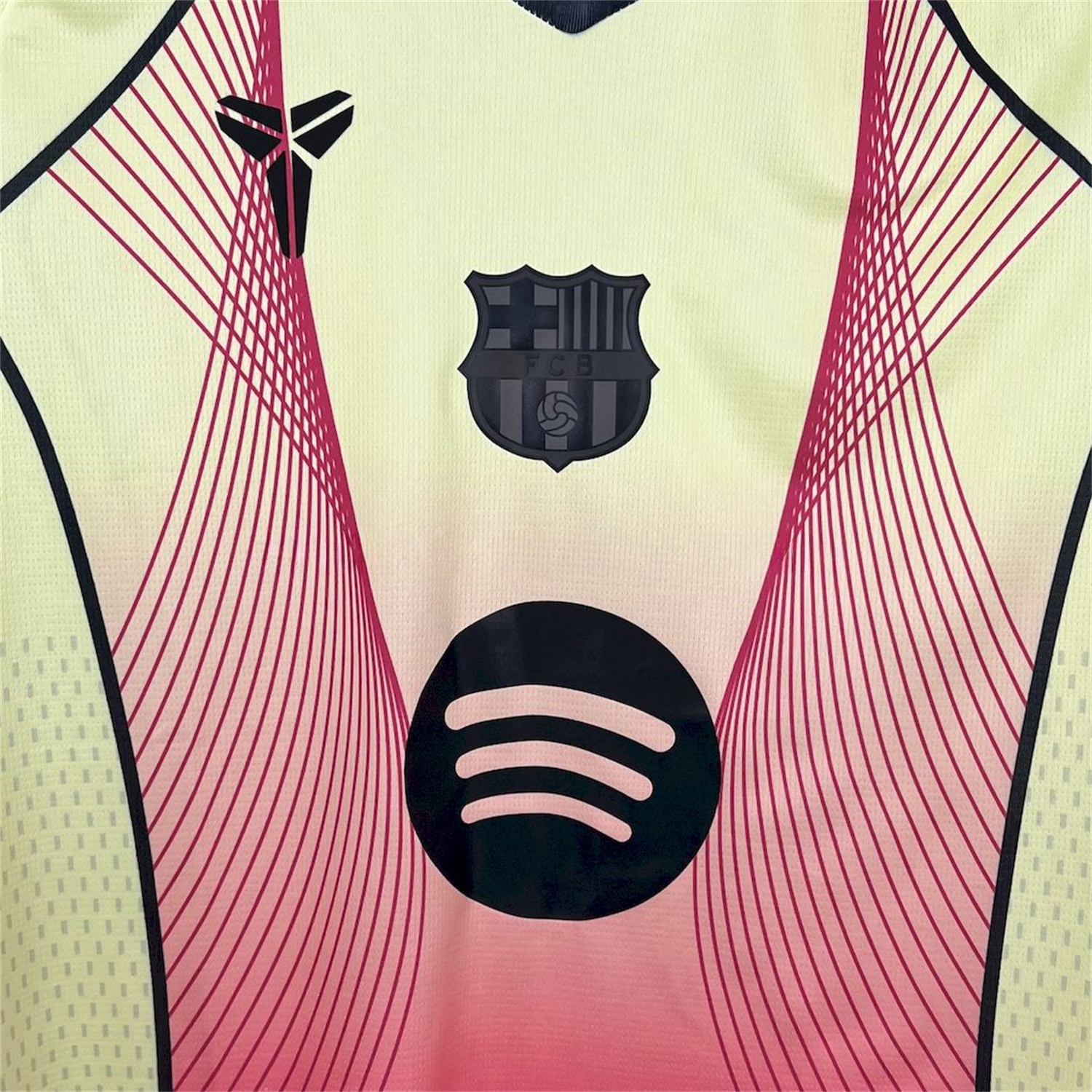 Barcelona 25-26 T90 Red Lines Yellow Special Jersey - Fans Version - Unitedfutballjersey