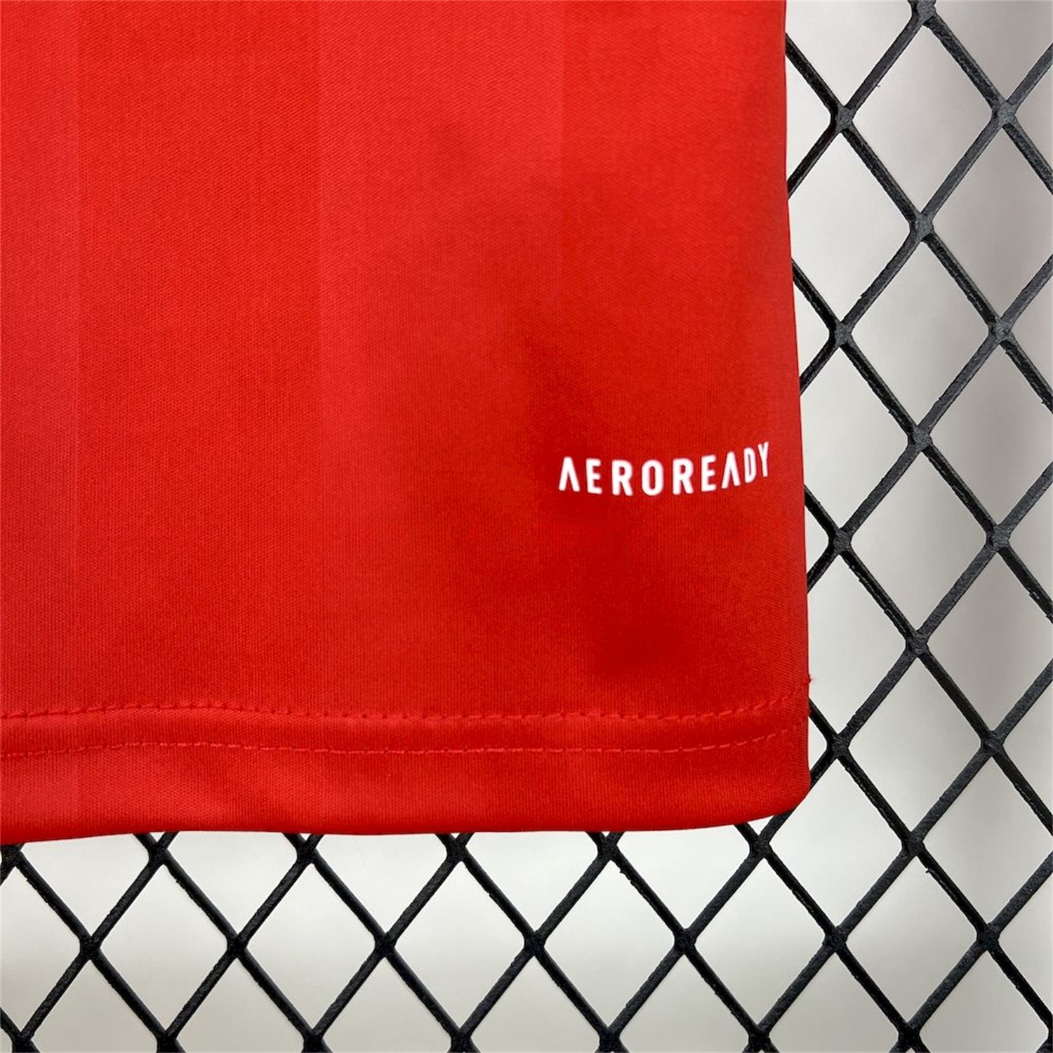 Bayern Munich 25-26 Red Trefoil Goalkeeper Jersey - Fans Version - Unitedfutballjersey