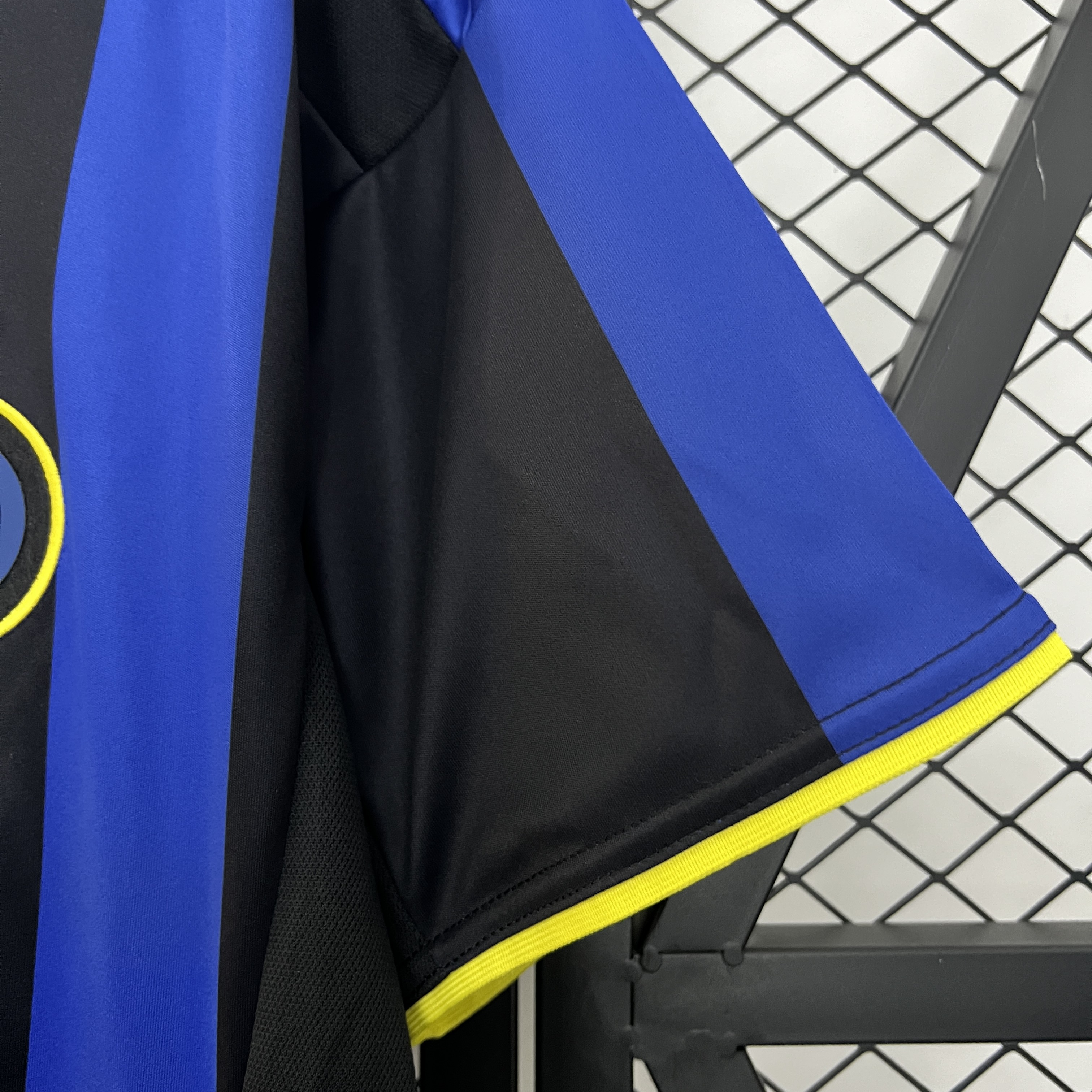 Retro Inter Milan 2002-03 Home Jersey - Unitedfutballjersey