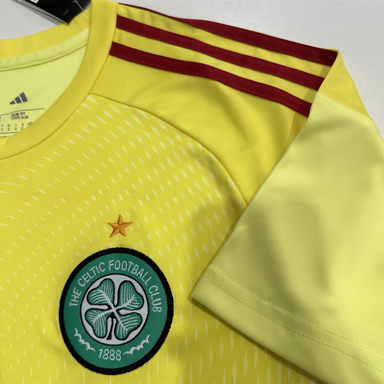 Celtic 25-26 Light Yellow Goalkeeper Jersey - Fans Version - Unitedfutballjersey