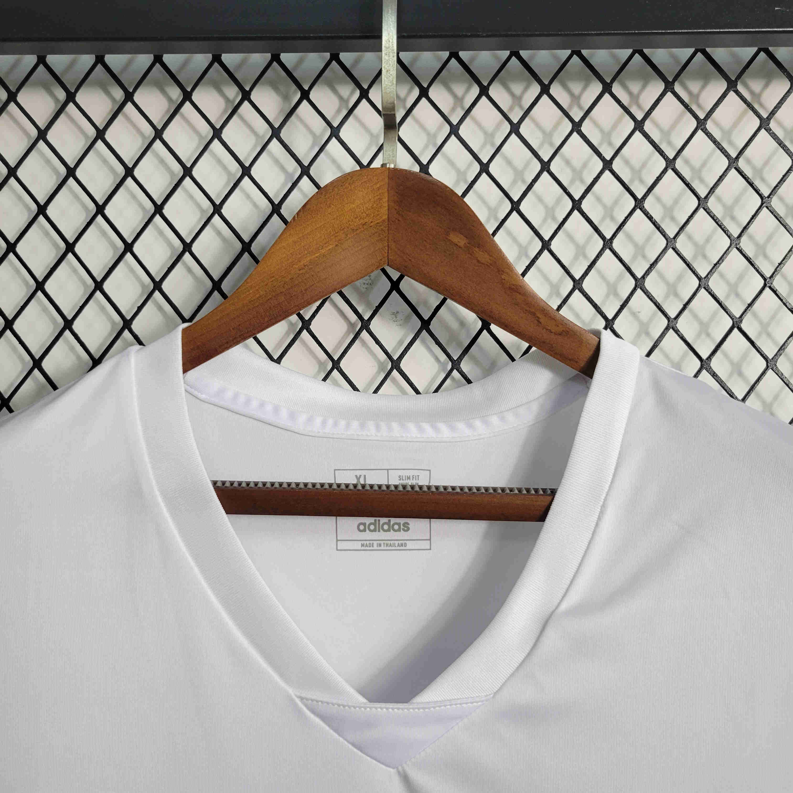 Manchester United 23-24 White Training Vest Size S-XXL - Unitedfutballjersey