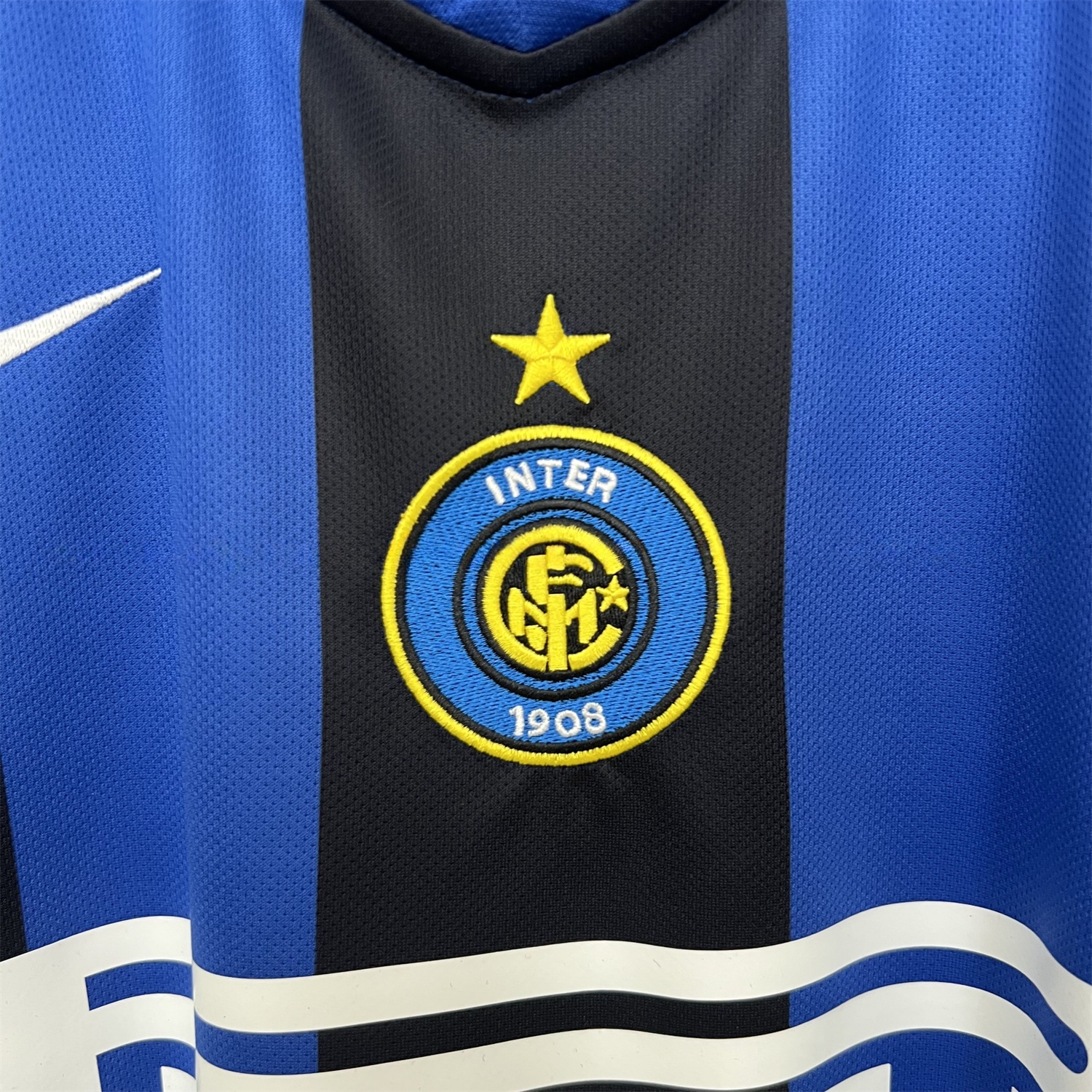 Retro Inter Milan 2004-05 Home Jersey - Unitedfutballjersey