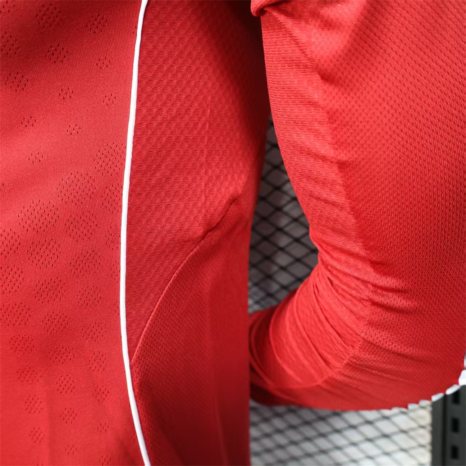 Liver.pool 25-26 Home Long Sleeves Jersey - Player Version - Unitedfutballjersey