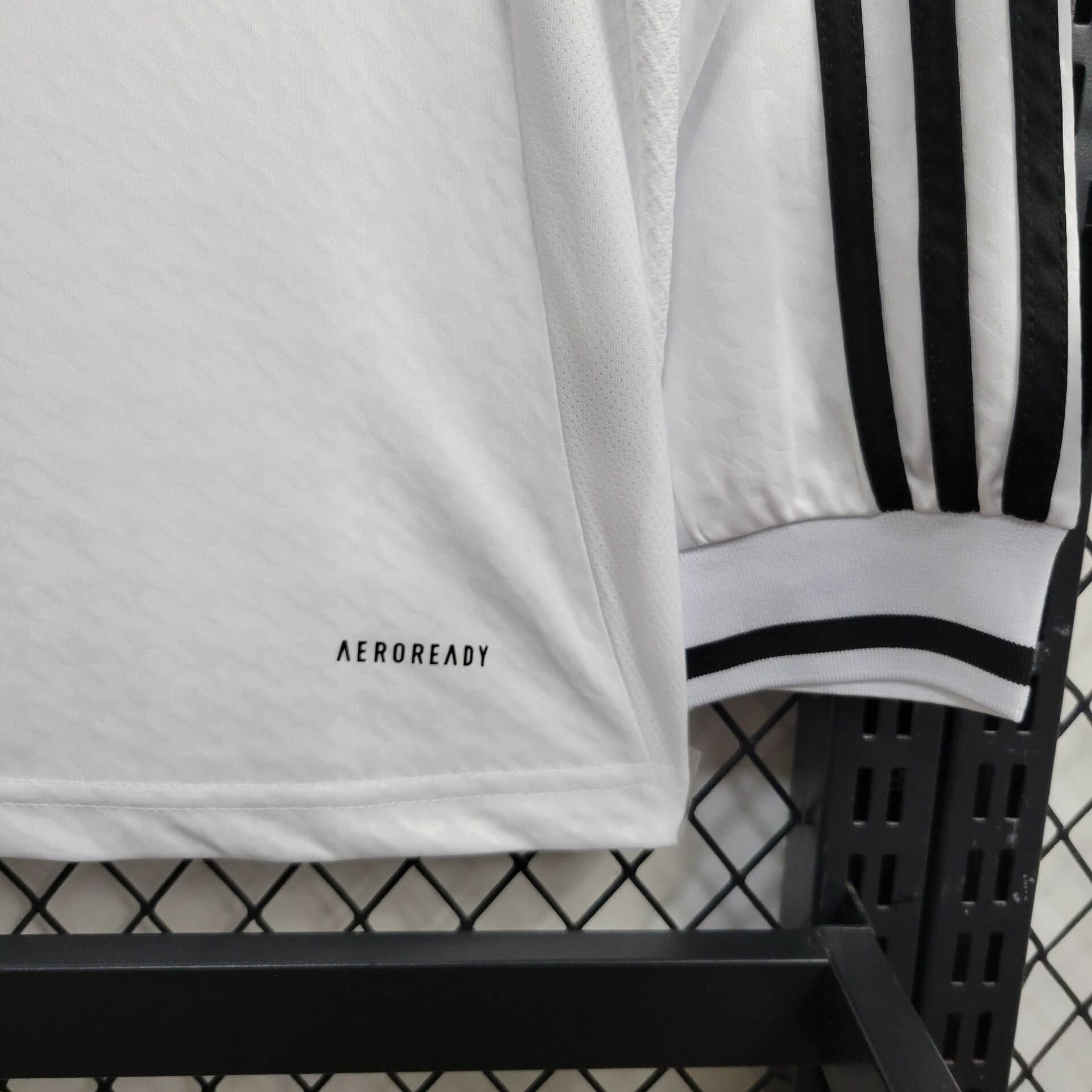 Real Madrid 24-25 Home Long Sleeve Jersey - Fans Version - Unitedfutballjersey