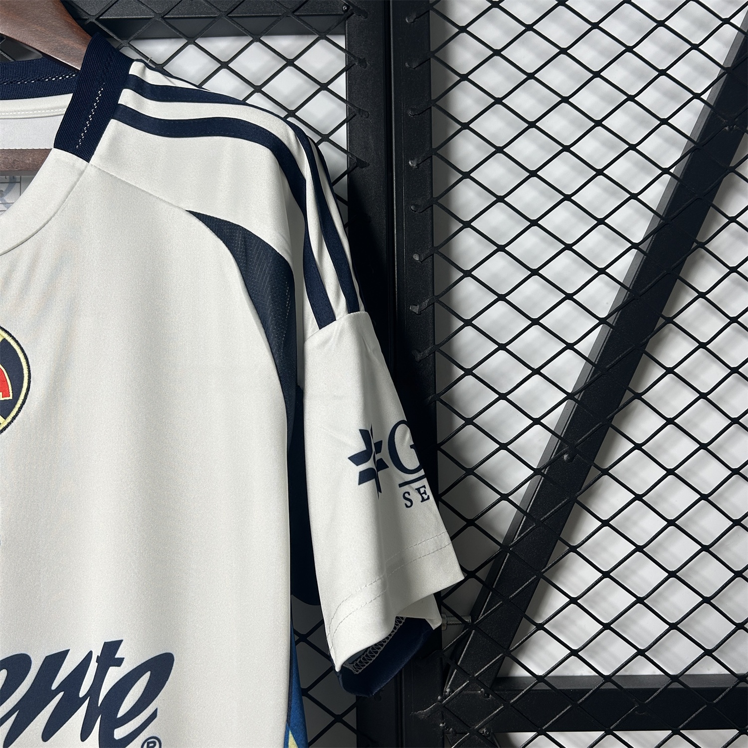 Club América 25-26 White Throwback Trefoil Special Edition Jersey - Fans Version - Unitedfutballjersey