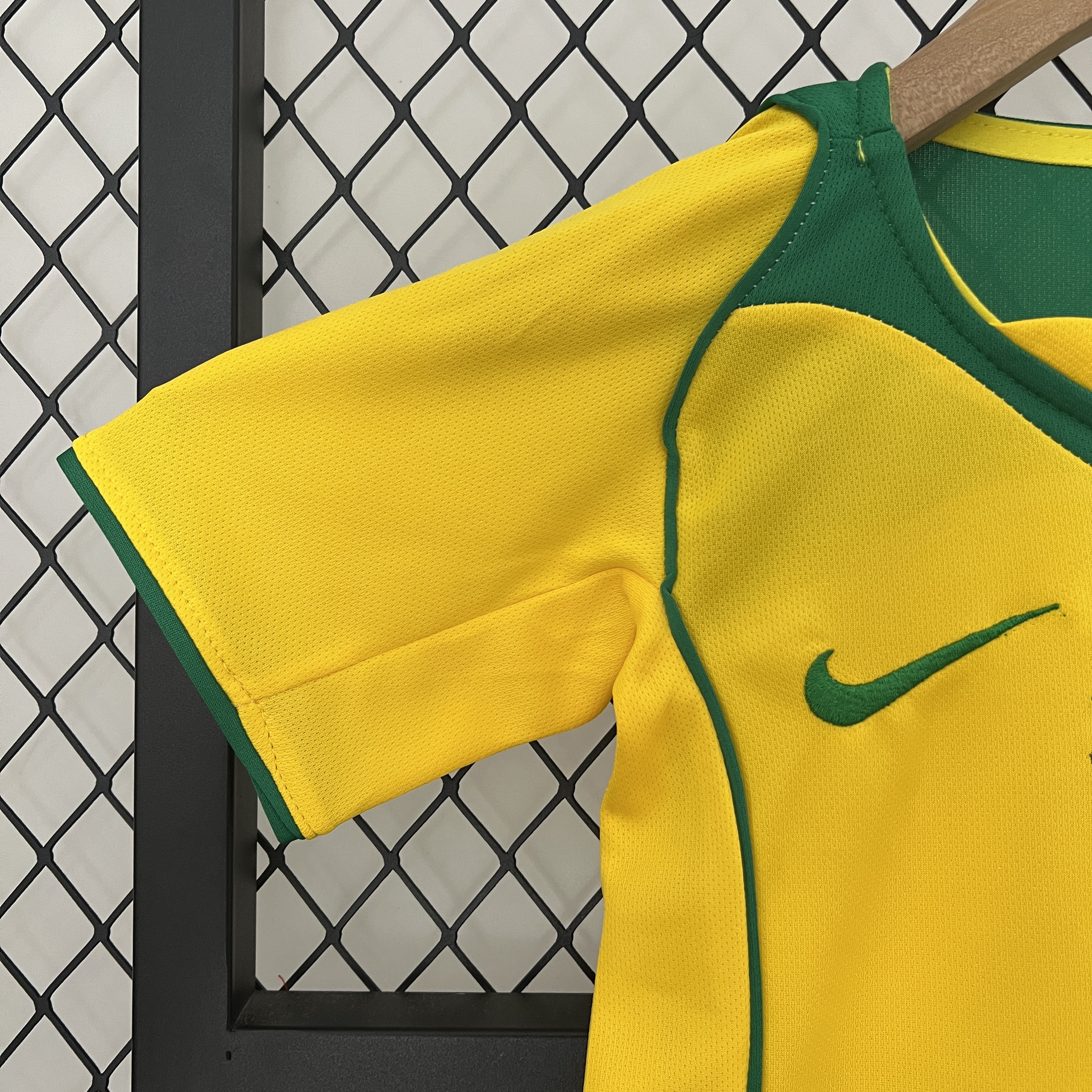 Retro Brazil 2004 Home Stadium Kids Kit - Unitedfutballjersey