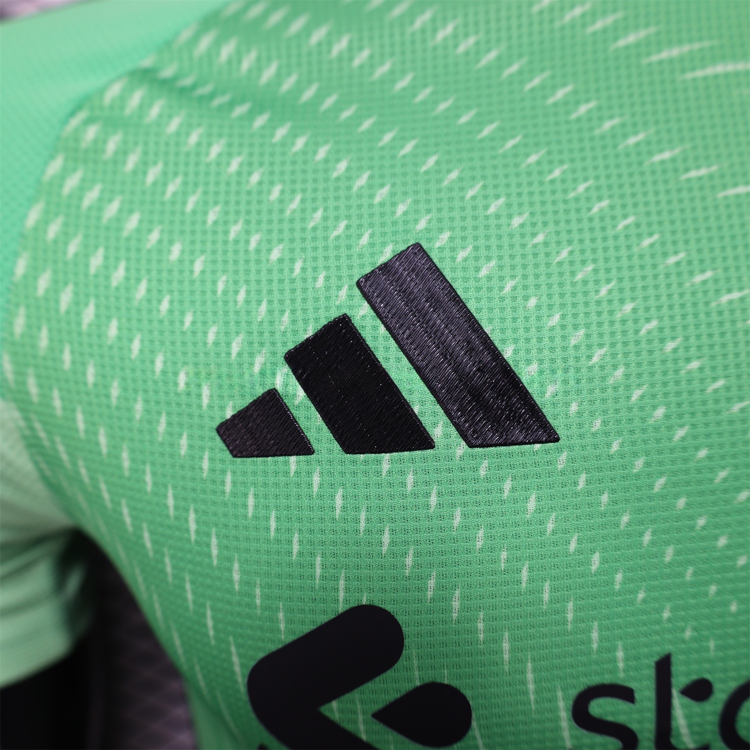 Liver.pool 25-26 Green Goalkeeper Jersey - Player Version - Unitedfutballjersey