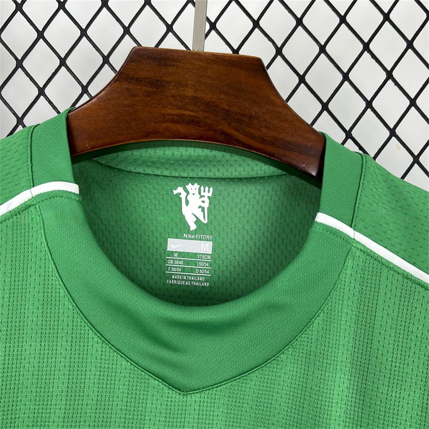 Retro Manchester United 2007-08 Green Goalkeeper Jersey - Unitedfutballjersey