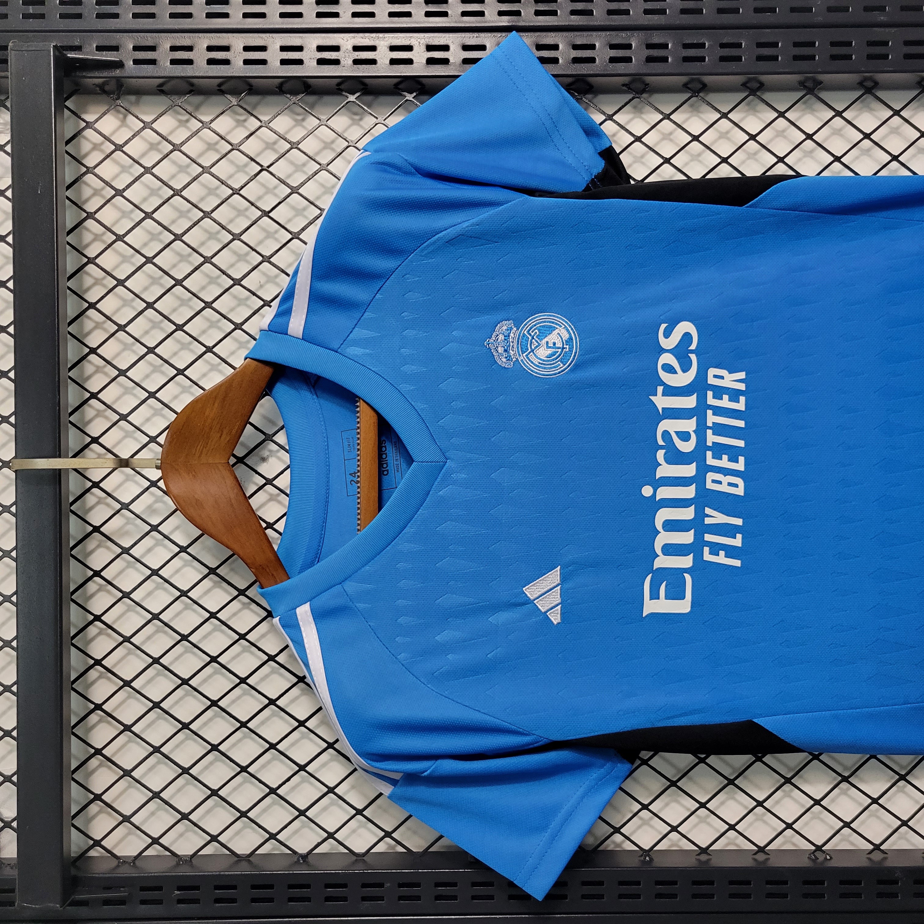 Real Madrid 23-24 Blue Goalkeeper Kids Kit - Unitedfutballjersey