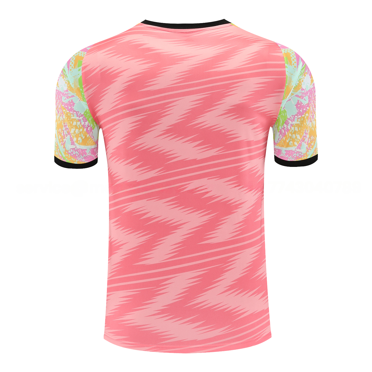 Real Madrid 25-26 Short-Sleeve Training Set - Pink Arrow Pattern Top & Black Shorts - Unitedfutballjersey