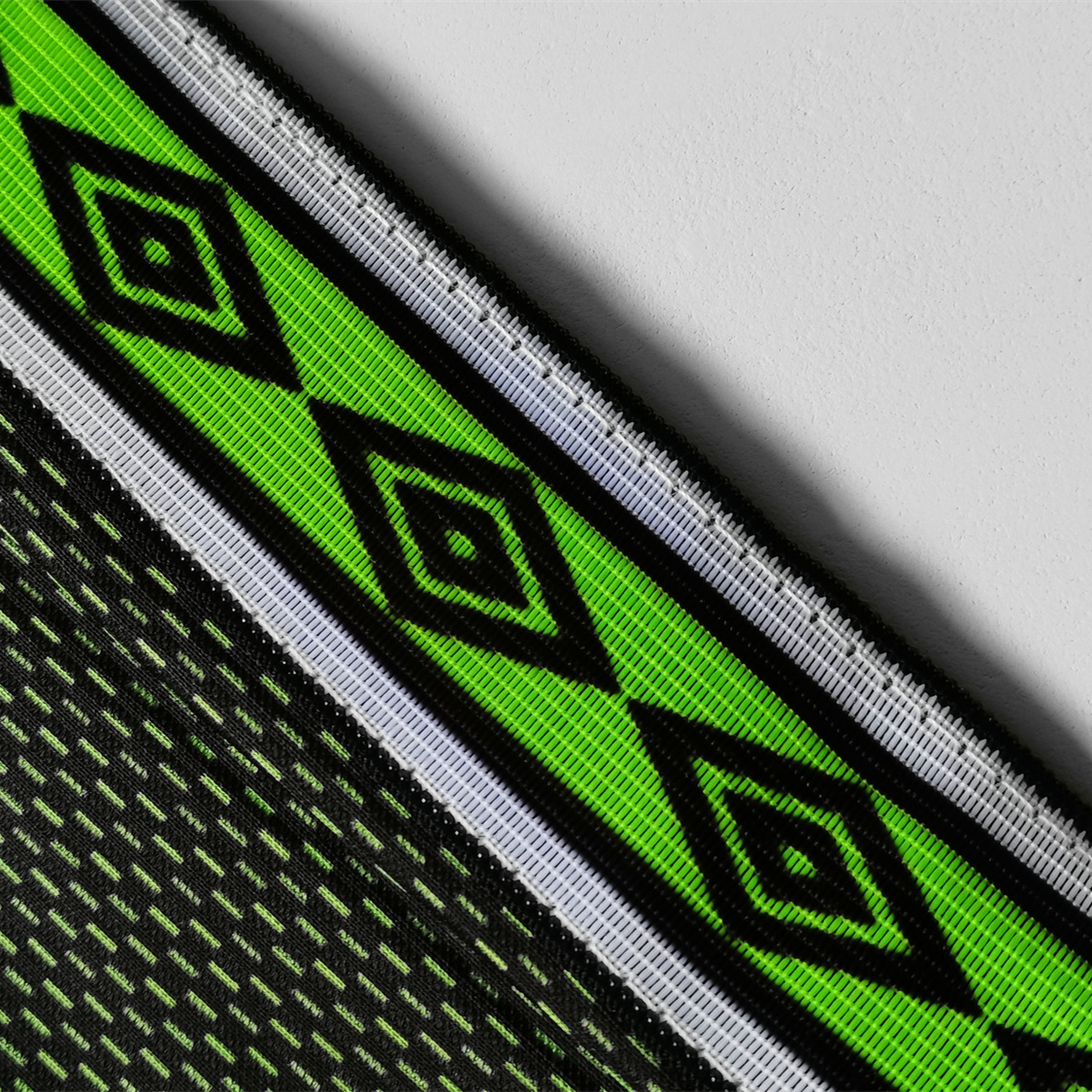 Retro Manchester United 98-99 Green Goalkeeper Long Sleeve Jersey - Unitedfutballjersey