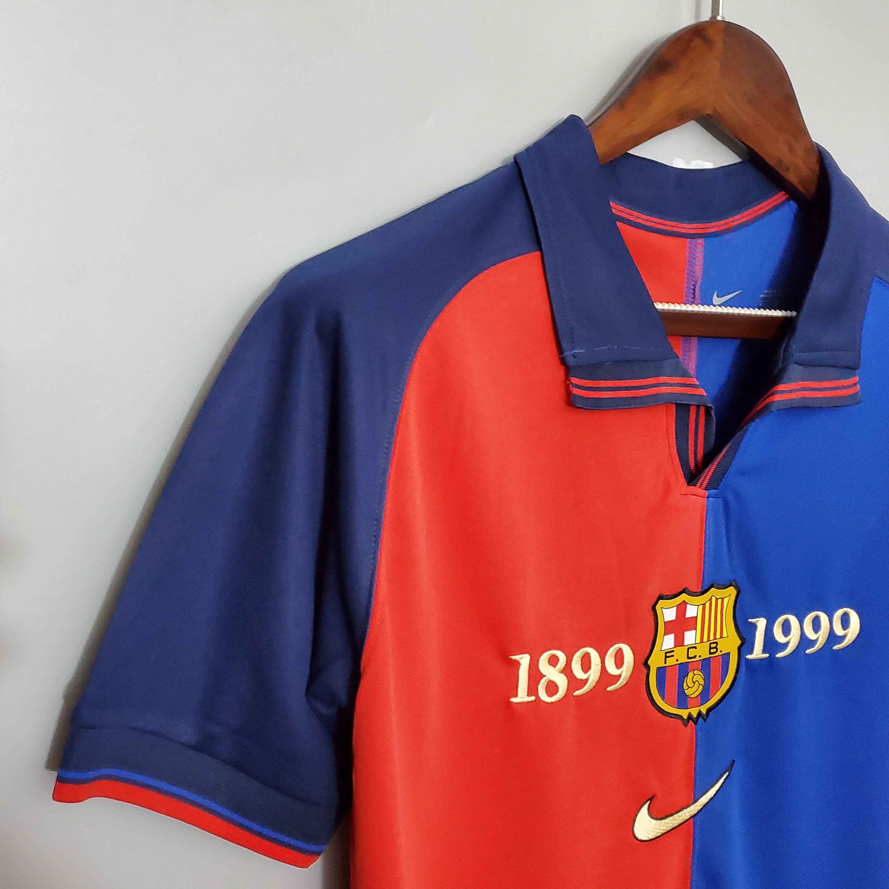 Retro Barcelona 99-00 Home Stadium Jersey - Unitedfutballjersey
