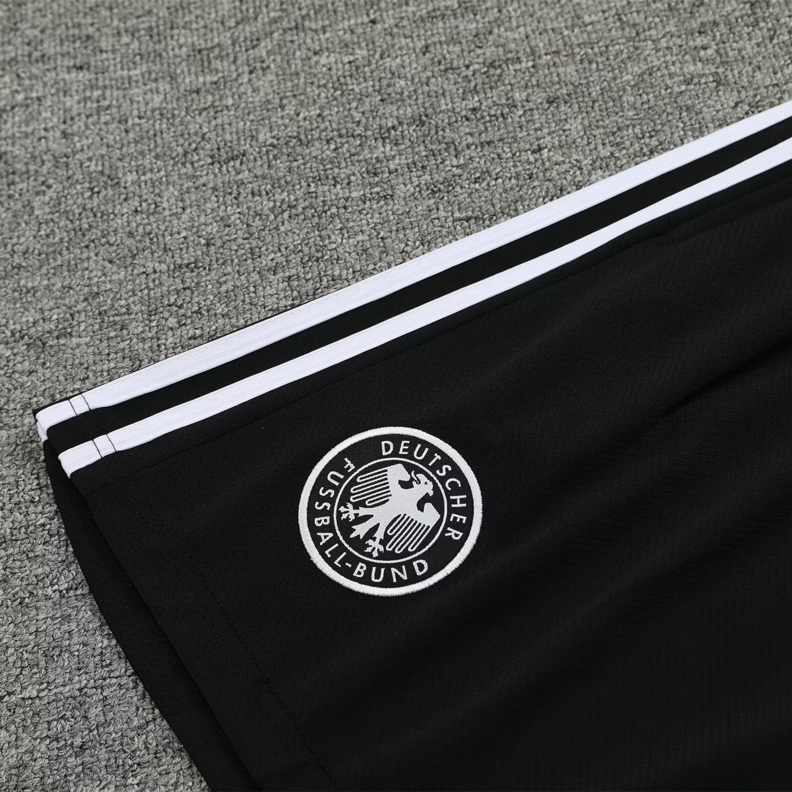 Germany 2024 Originals 3-Stripes Short-Sleeve Training Set - White - Unitedfutballjersey