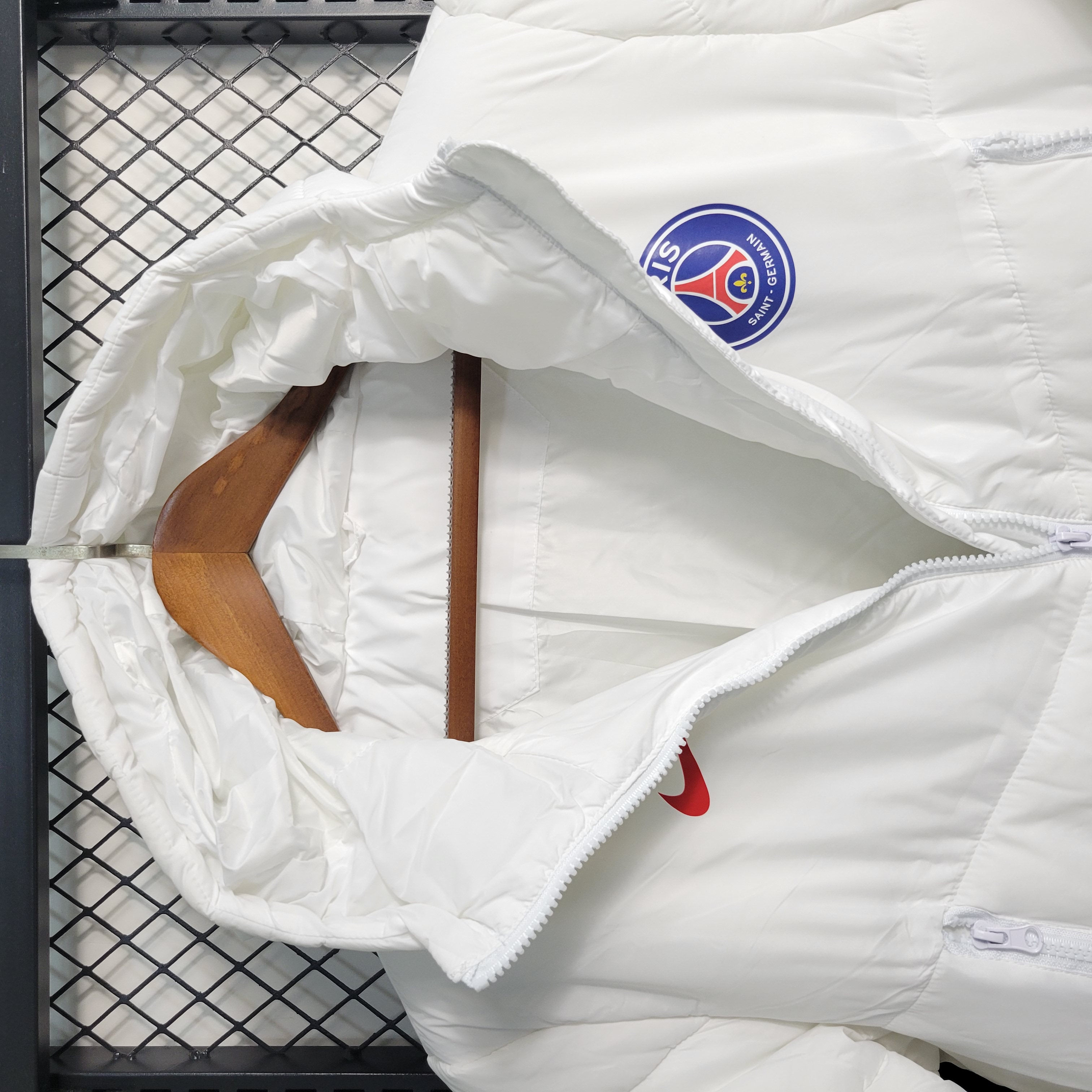 Paris Saint-Germain PSG 23-24 Men's Hooded Thermal Cotton Jacket - White - Unitedfutballjersey