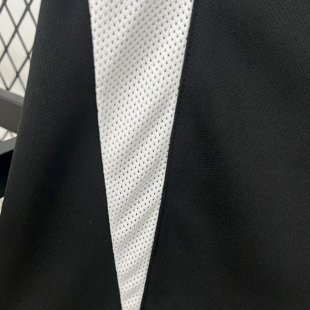 Retro Brazil 2002 Black Goalkeeper Jersey - Unitedfutballjersey