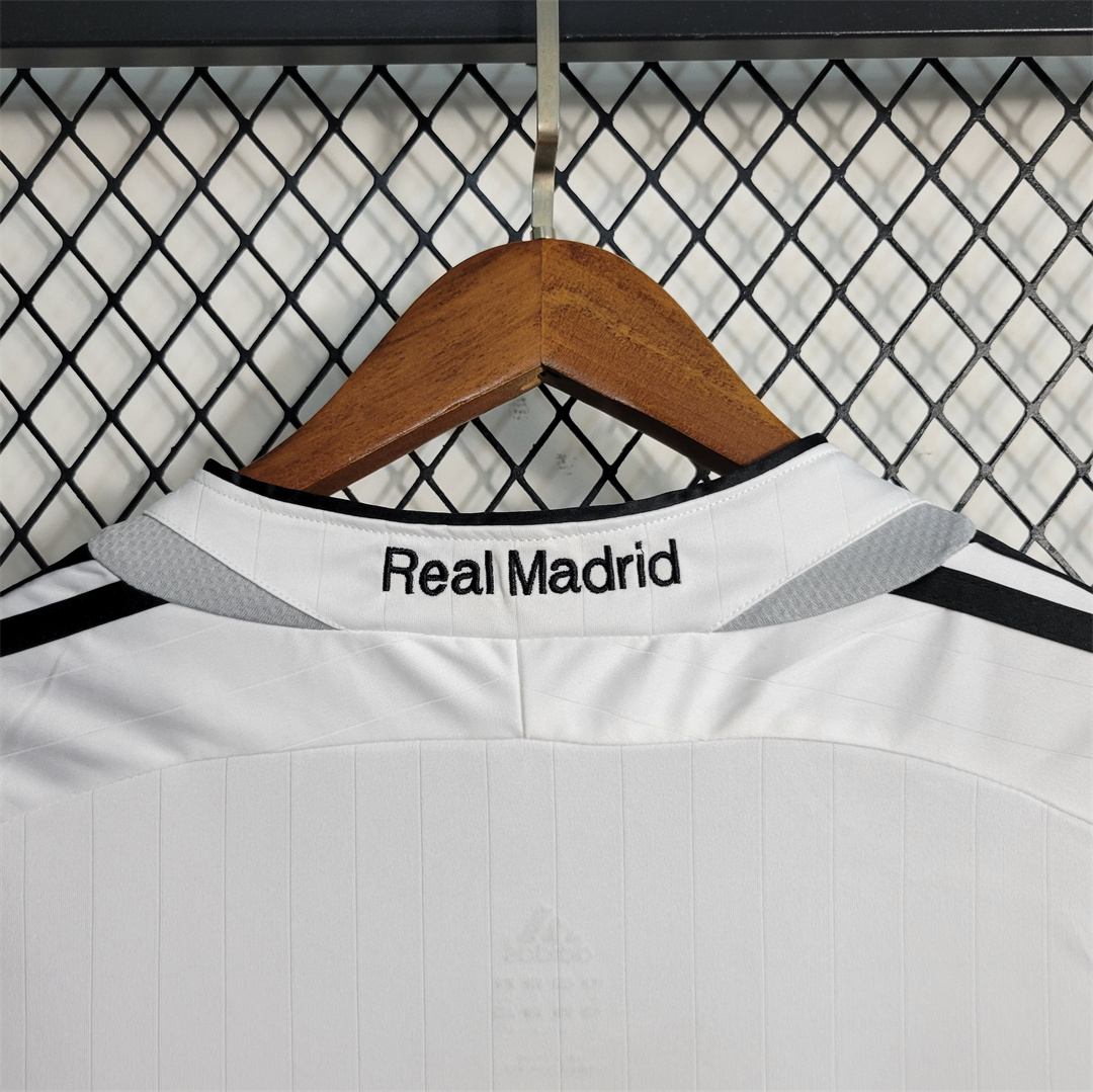 Real Madrid Retro 06-07 Home Stadium Jersey - Unitedfutballjersey