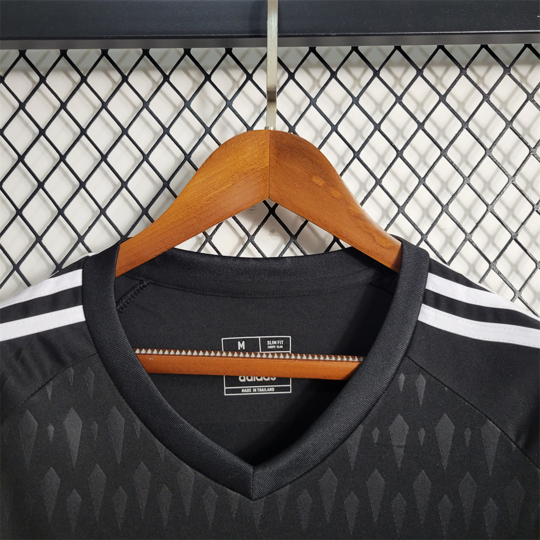 Real Madrid 23-24 Black Goalkeeper Jersey - Fans Version - Unitedfutballjersey