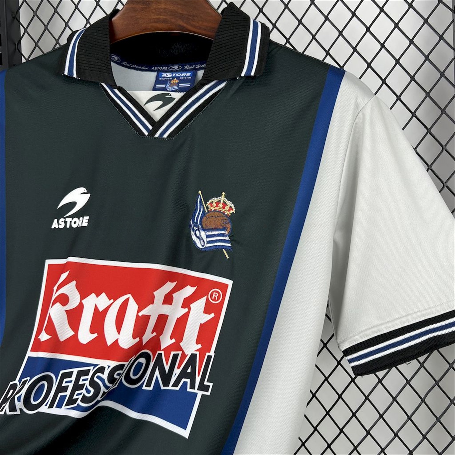 Retro Real Sociedad 2000-02 Away Jersey - Unitedfutballjersey