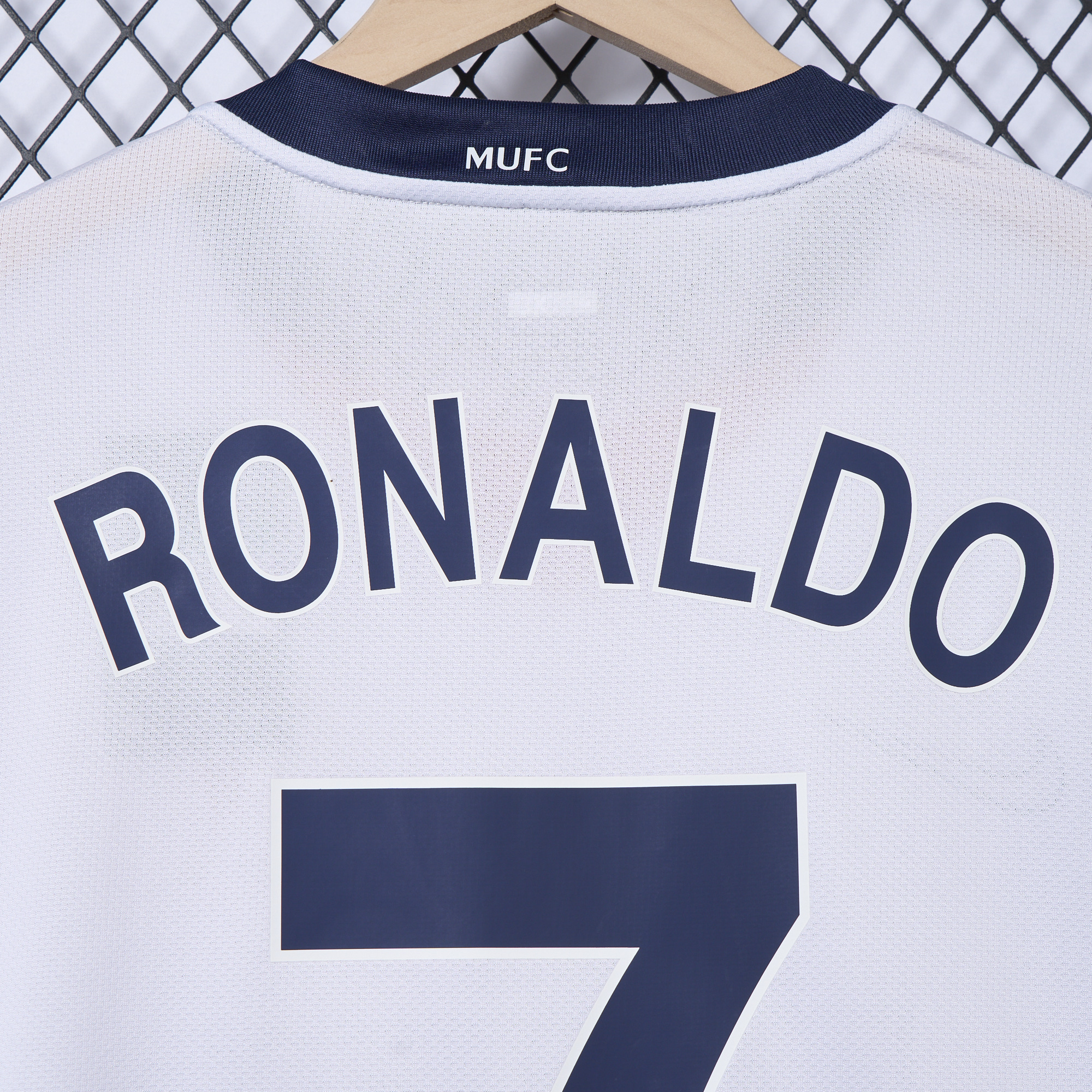 Retro Manchester United 08-09 Away Long Sleeve Jersey - Unitedfutballjersey