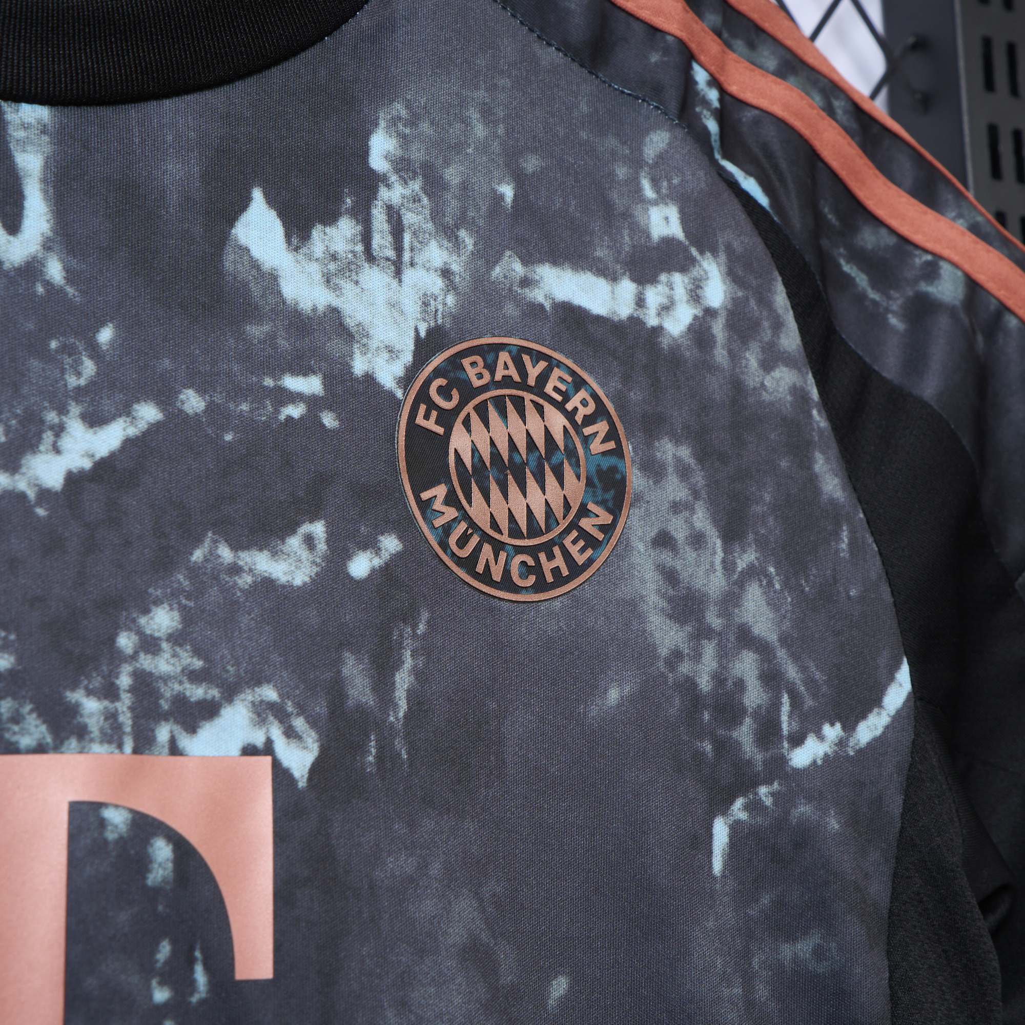 Bayern Munich 24-25 Away Jersey - Fans Version - Unitedfutballjersey