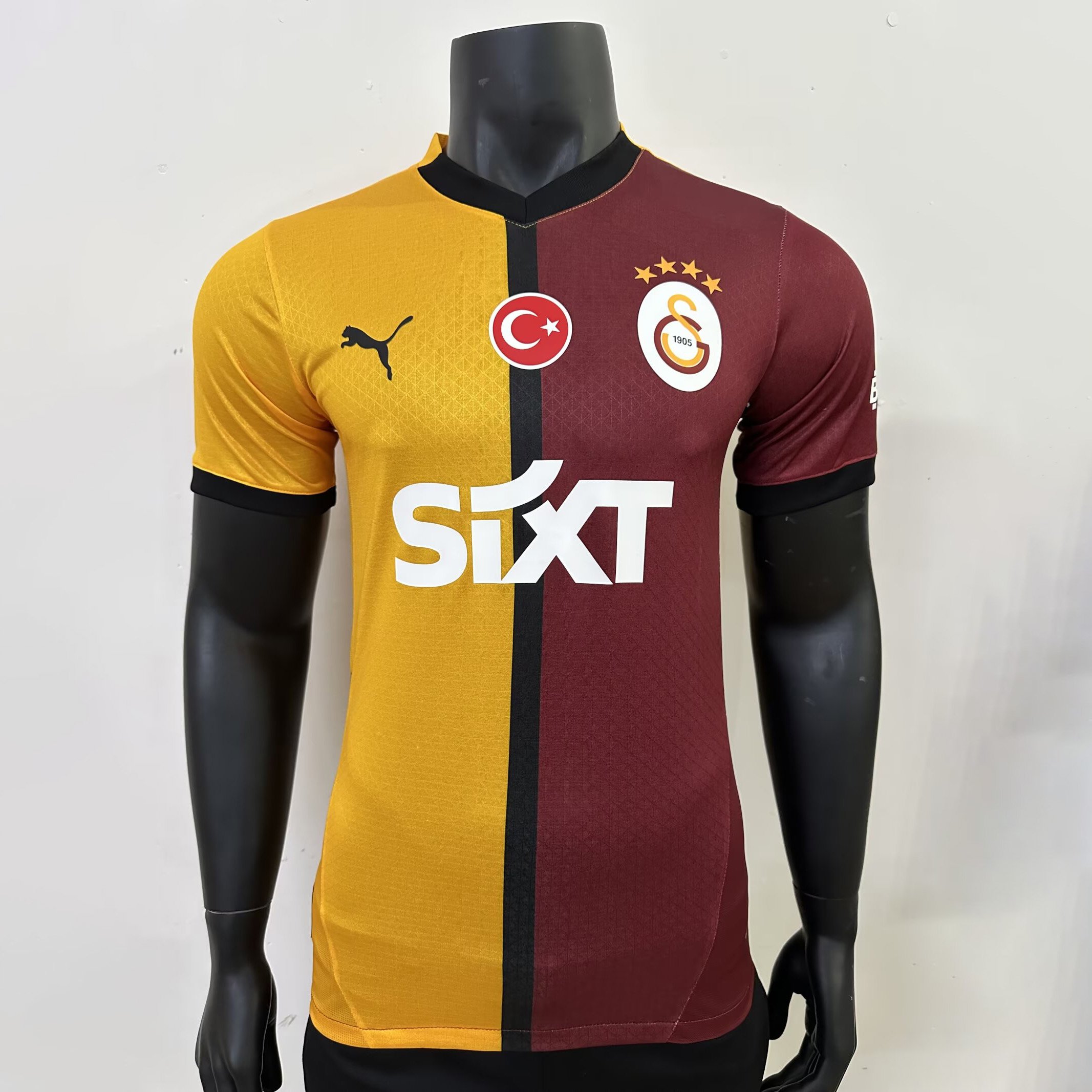 Galatasaray 24-25 Home Jersey - Player Version - Unitedfutballjersey