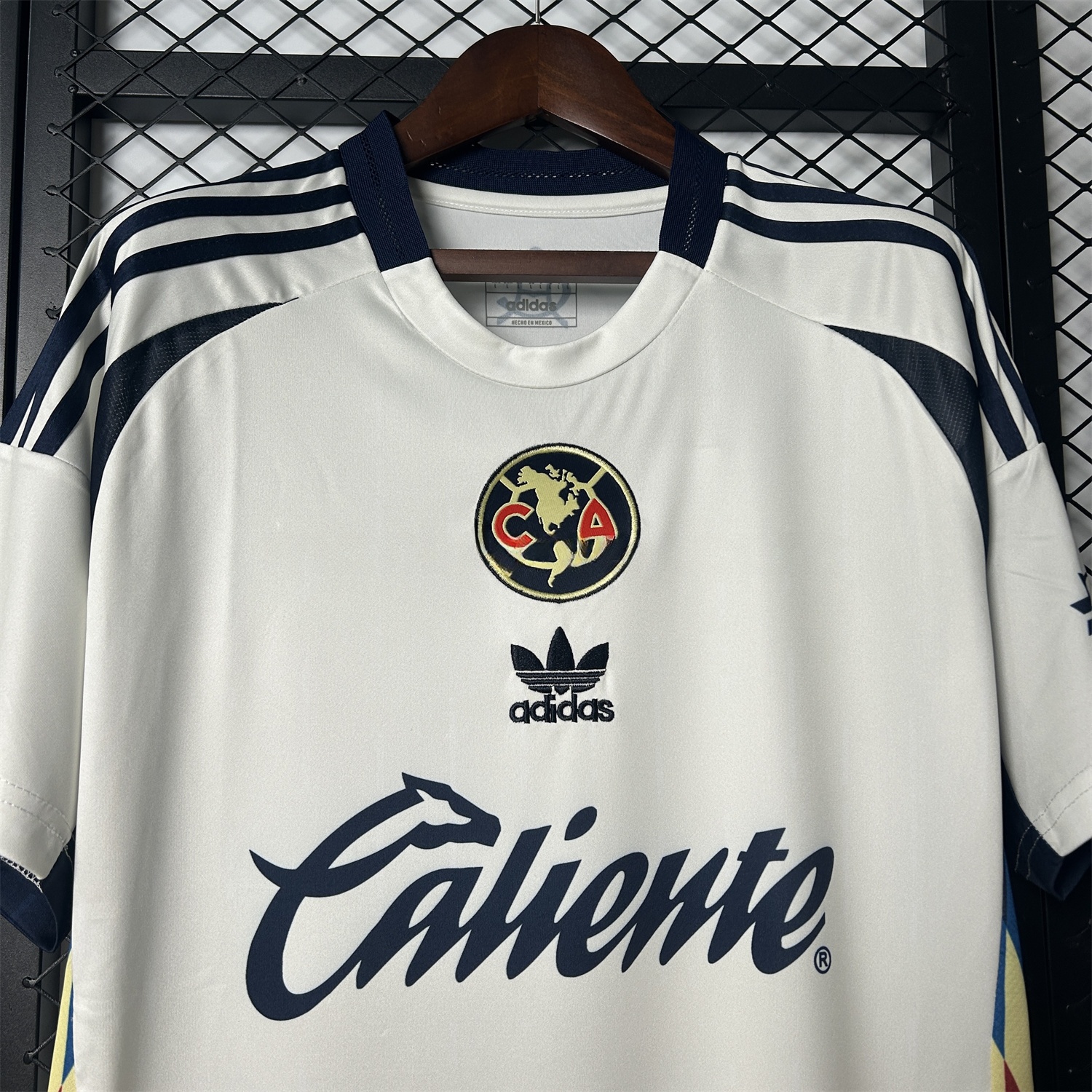 Club América 25-26 White Throwback Trefoil Special Edition Jersey - Fans Version - Unitedfutballjersey