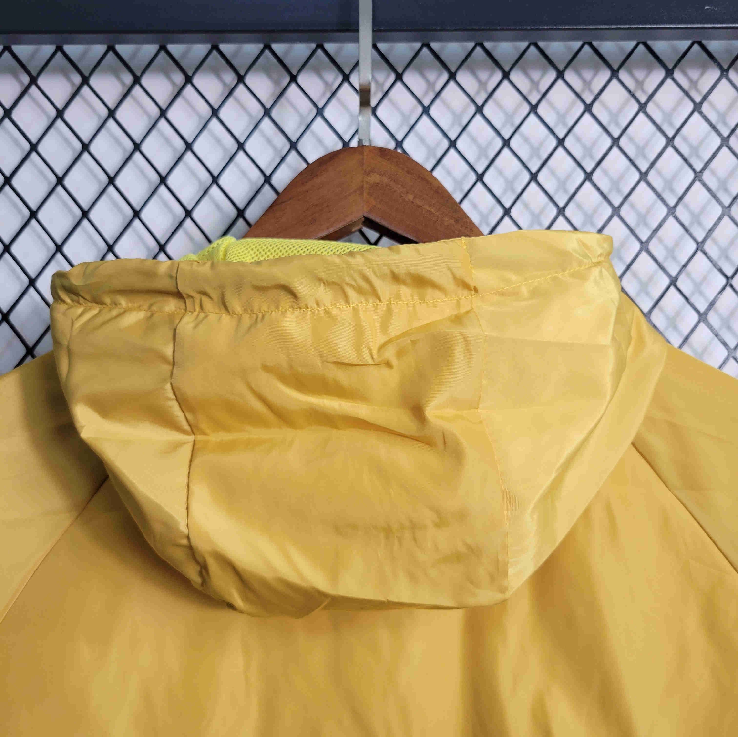 B.A.R.S.A 23-24 Red Royal Blue Yellow PlayerWindbreaker - Unitedfutballjersey