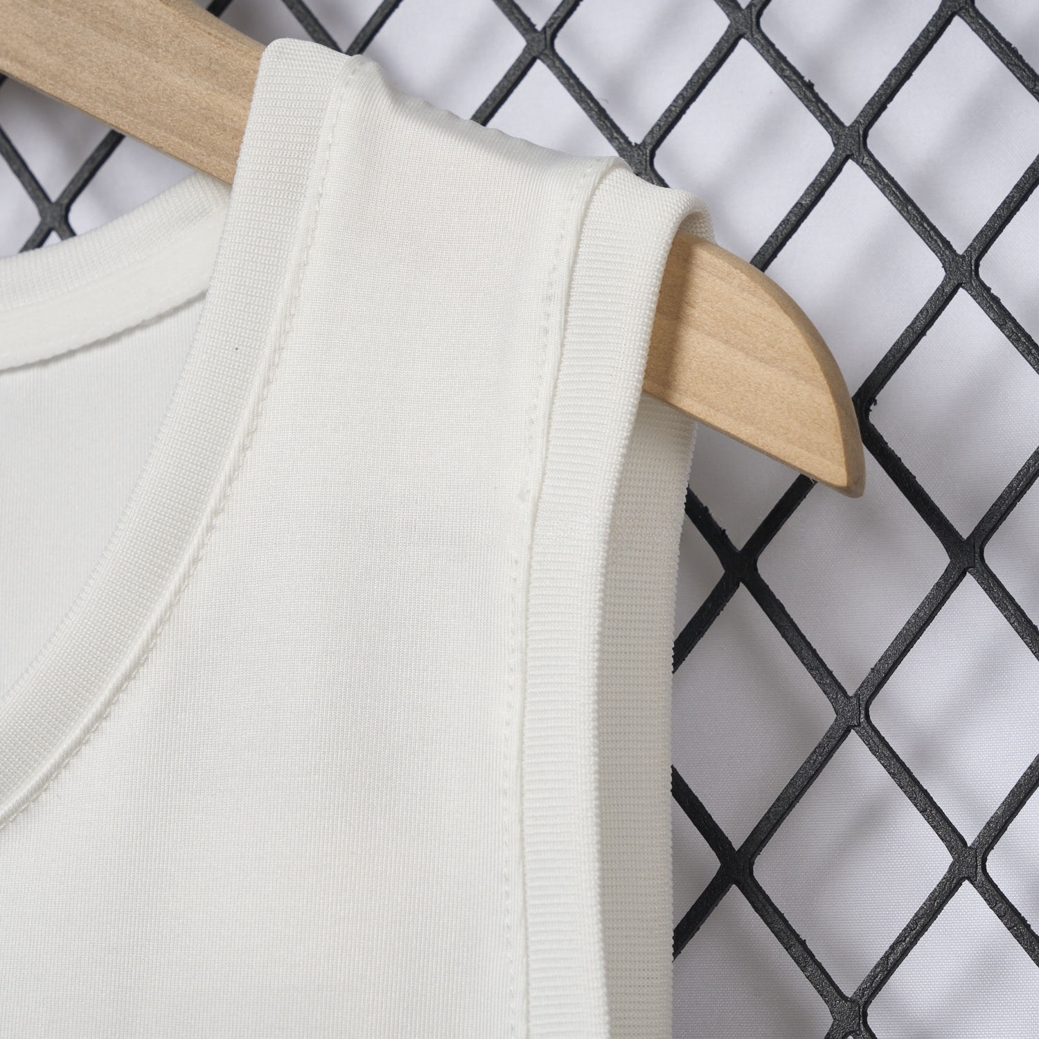 Women's Real Madrid 25-26 Home Yoga Vest - Unitedfutballjersey