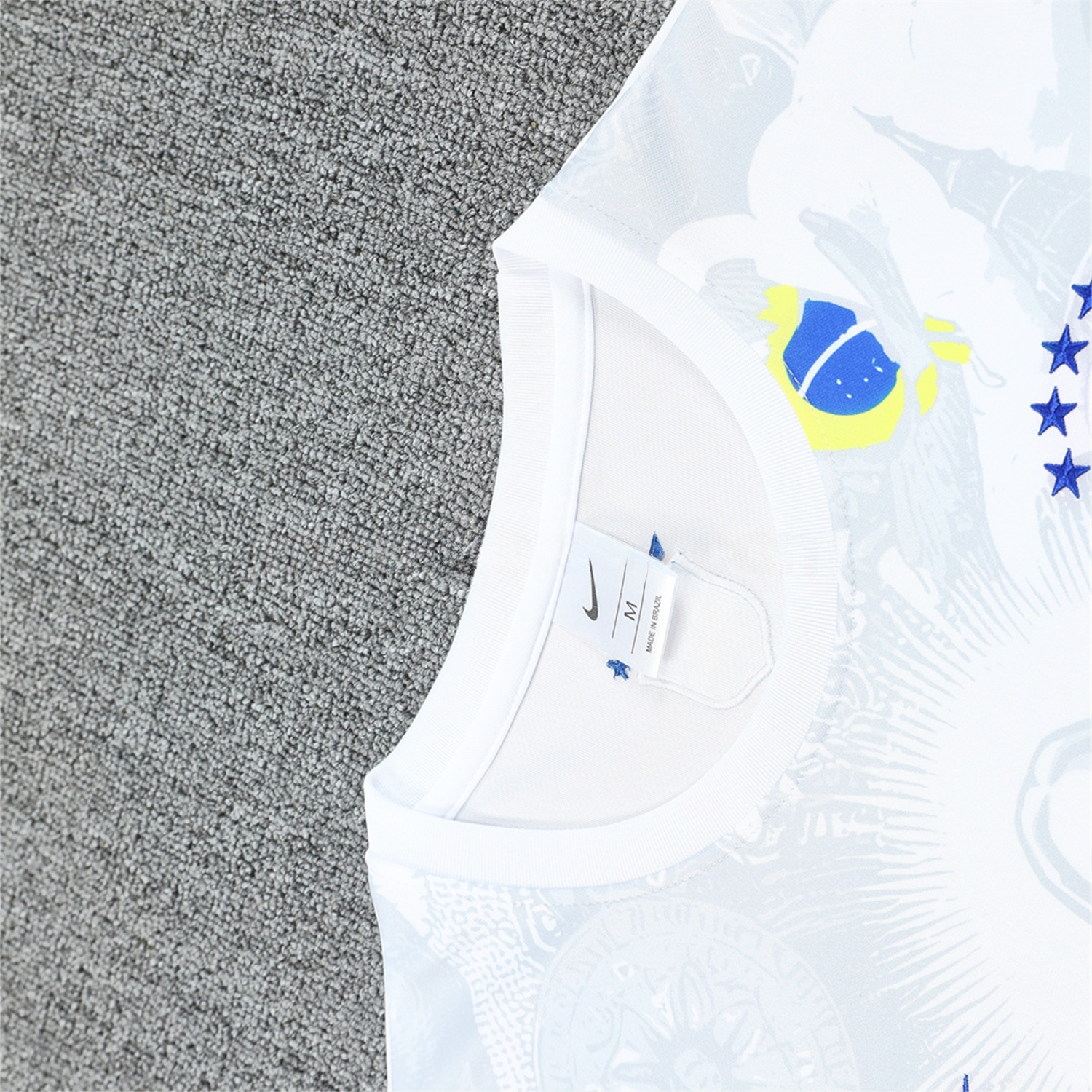 Brazil 25-26 White Jesus Statue Short-Sleeve Training Set - White Top & Black Shorts - Unitedfutballjersey